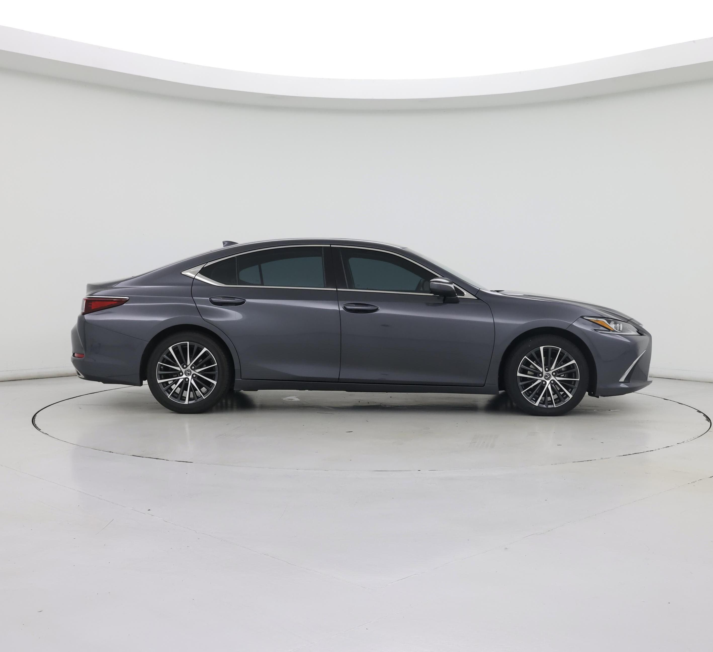 Thumbnail: 2022 Lexus ES - 7