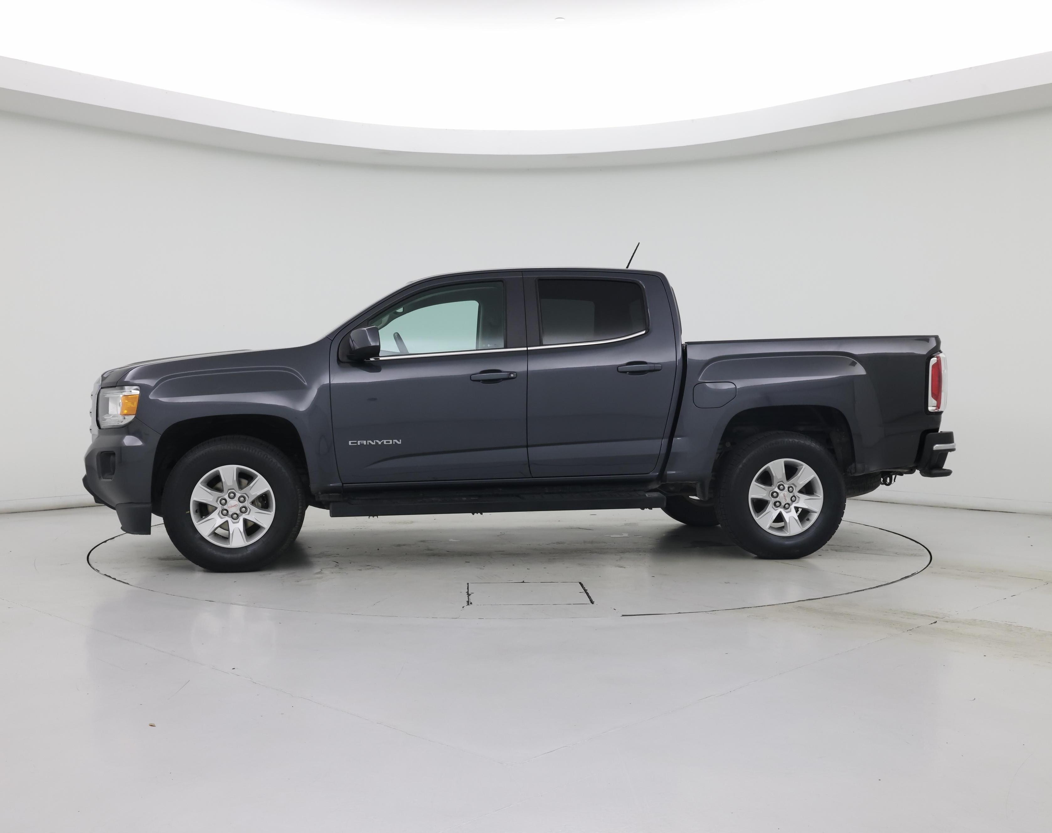Thumbnail: 2017 GMC Canyon - 3