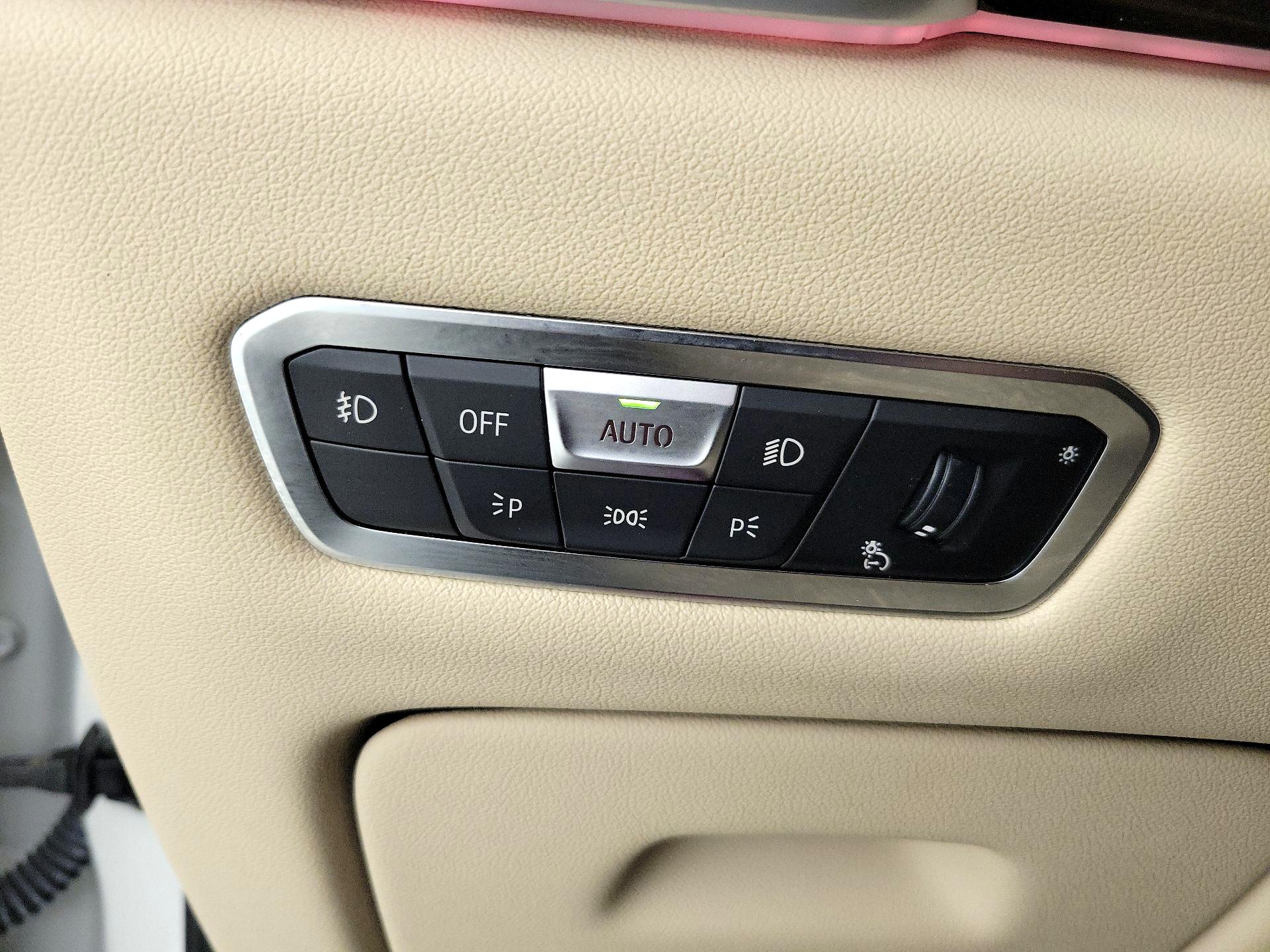 Thumbnail: 2020 BMW X5 - 13