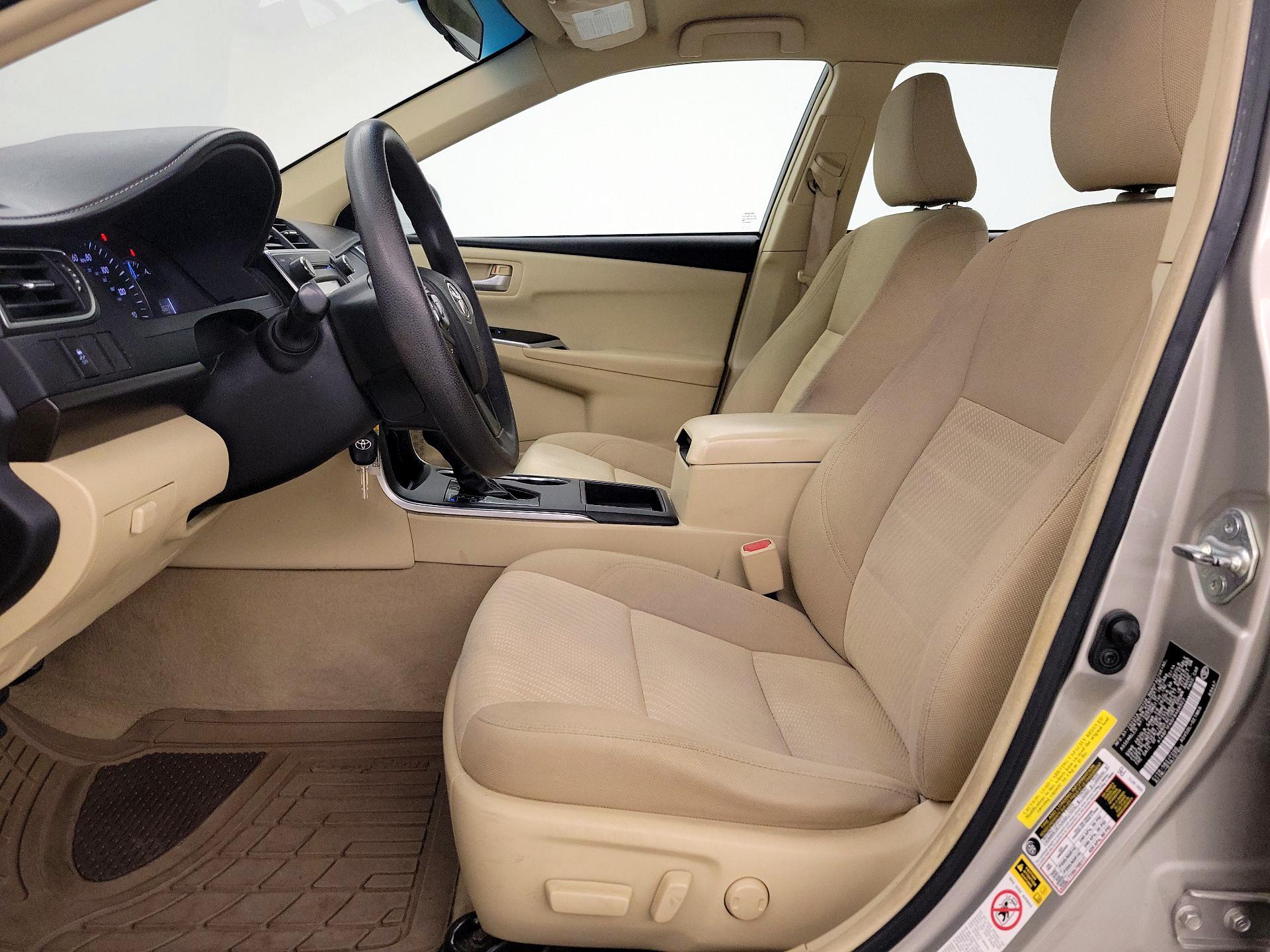Thumbnail: 2015 Toyota Camry - 11