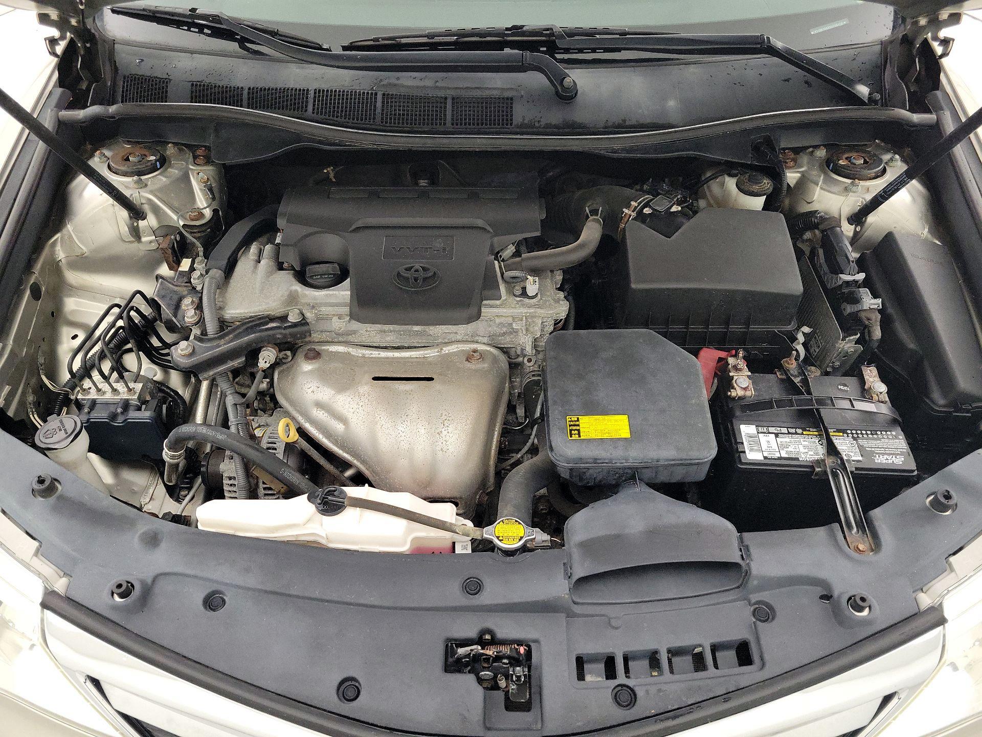 Thumbnail: 2013 Toyota Camry - 20