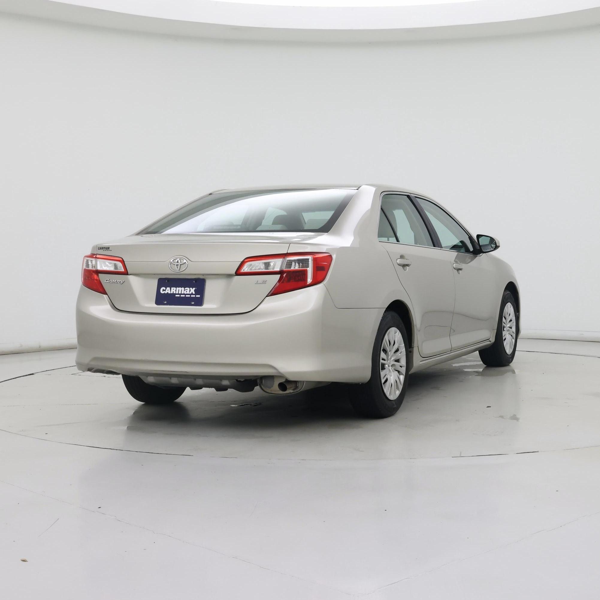 Thumbnail: 2013 Toyota Camry - 8