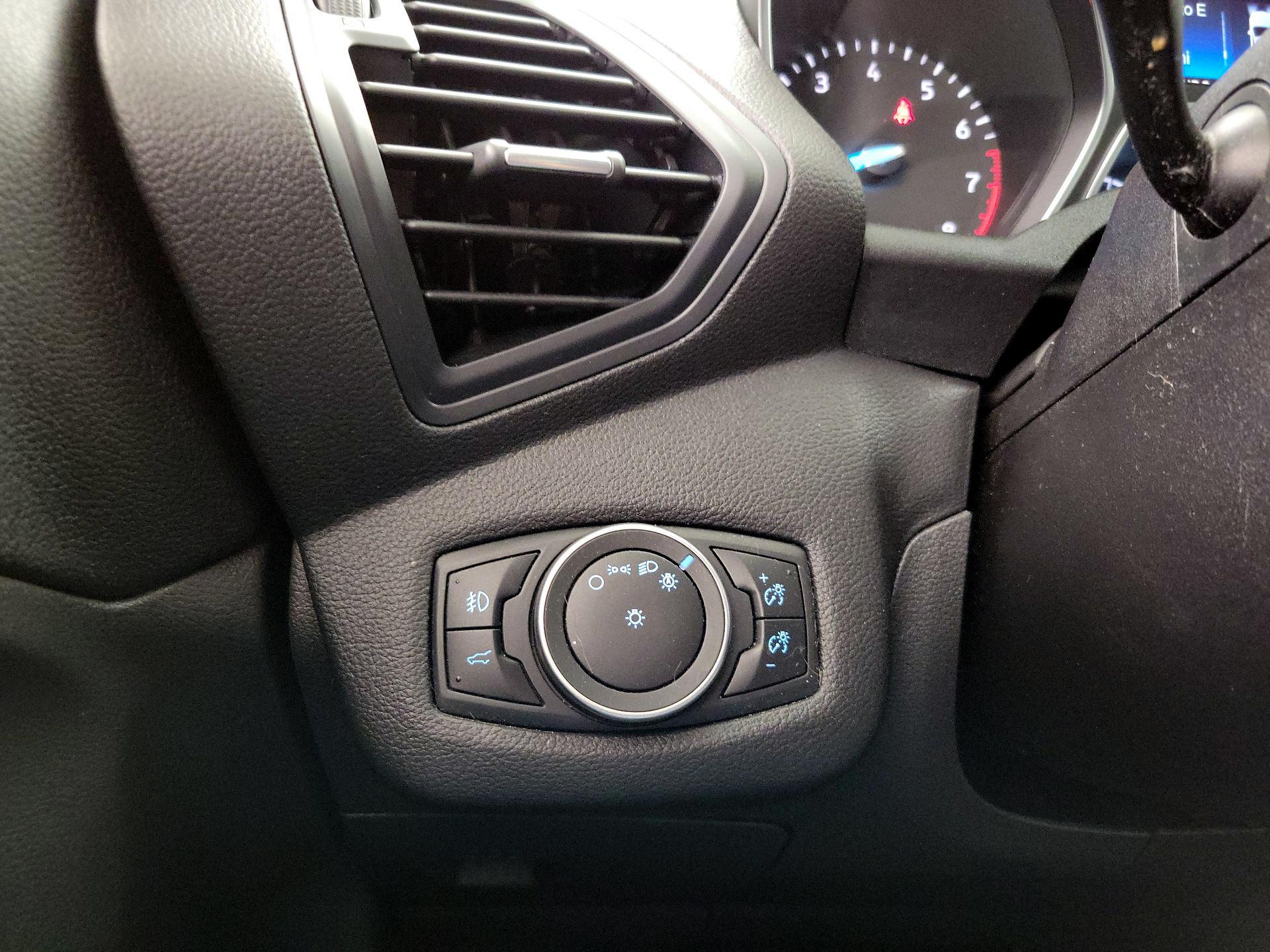 Thumbnail: 2019 Ford Escape - 13