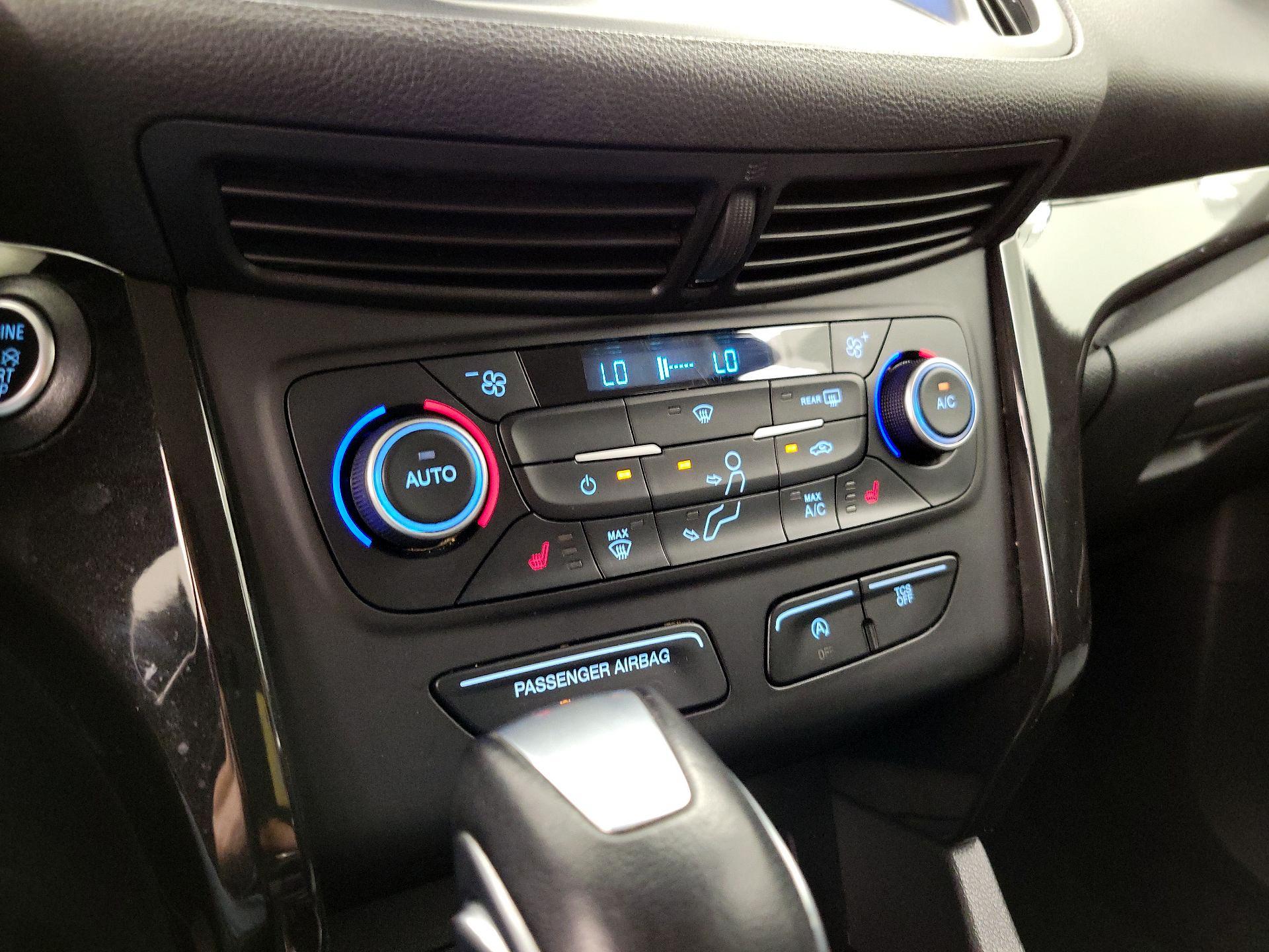 Thumbnail: 2019 Ford Escape - 16