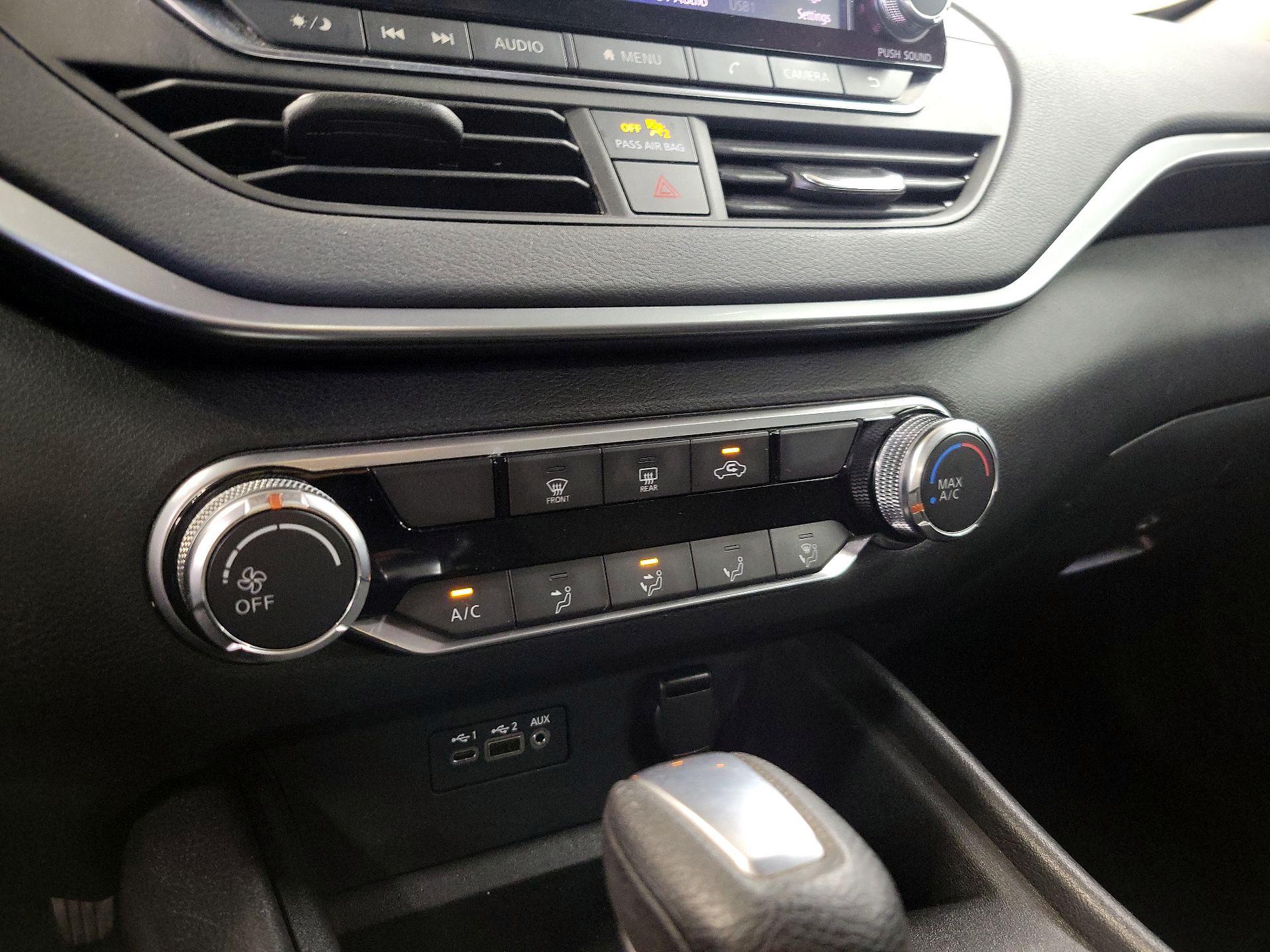 Thumbnail: 2019 Nissan Altima - 16