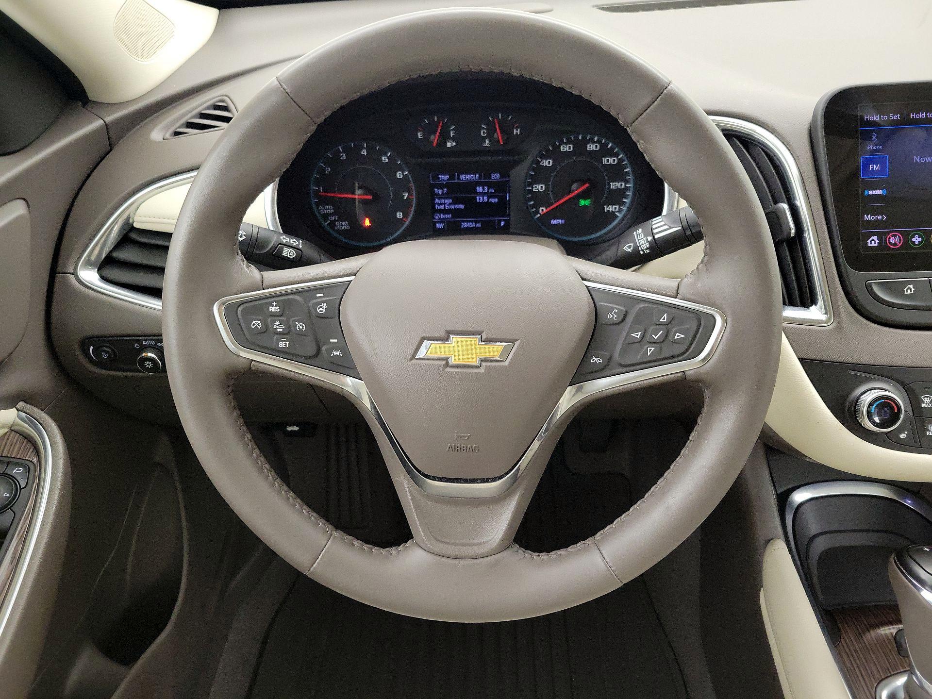 Thumbnail: 2019 Chevrolet Malibu - 10