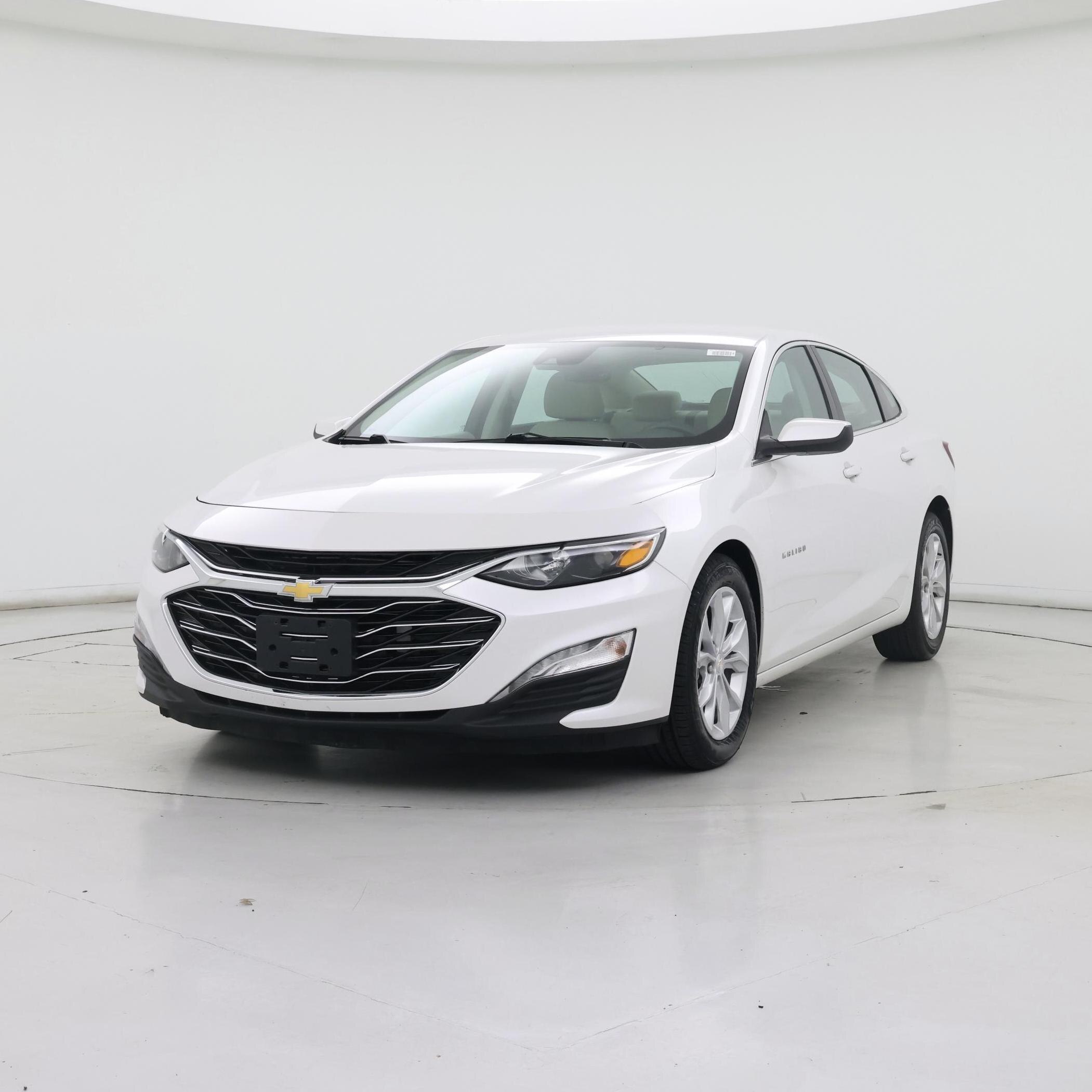 Thumbnail: 2019 Chevrolet Malibu - 4