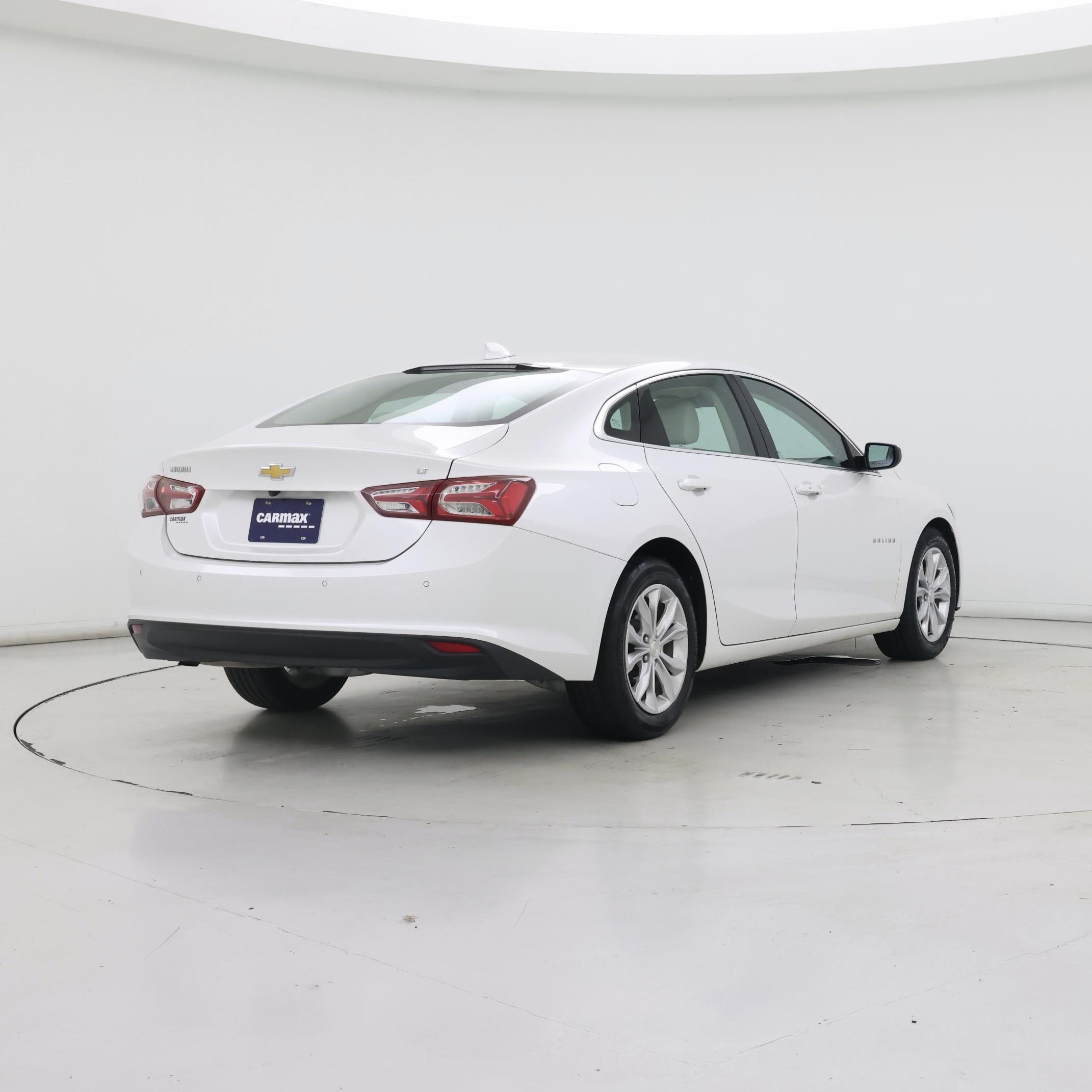 Thumbnail: 2019 Chevrolet Malibu - 8