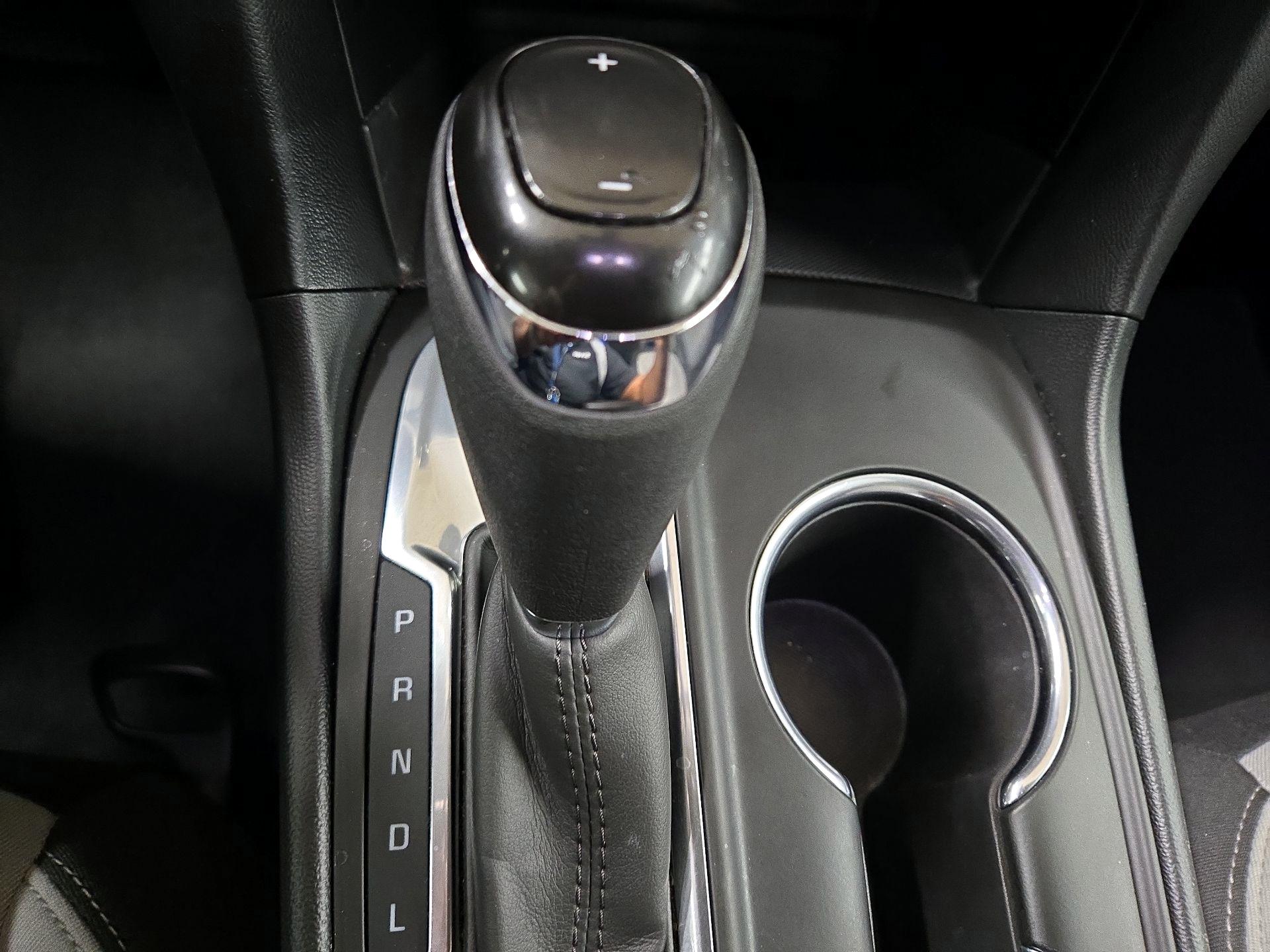 Thumbnail: 2018 Chevrolet Equinox - 17