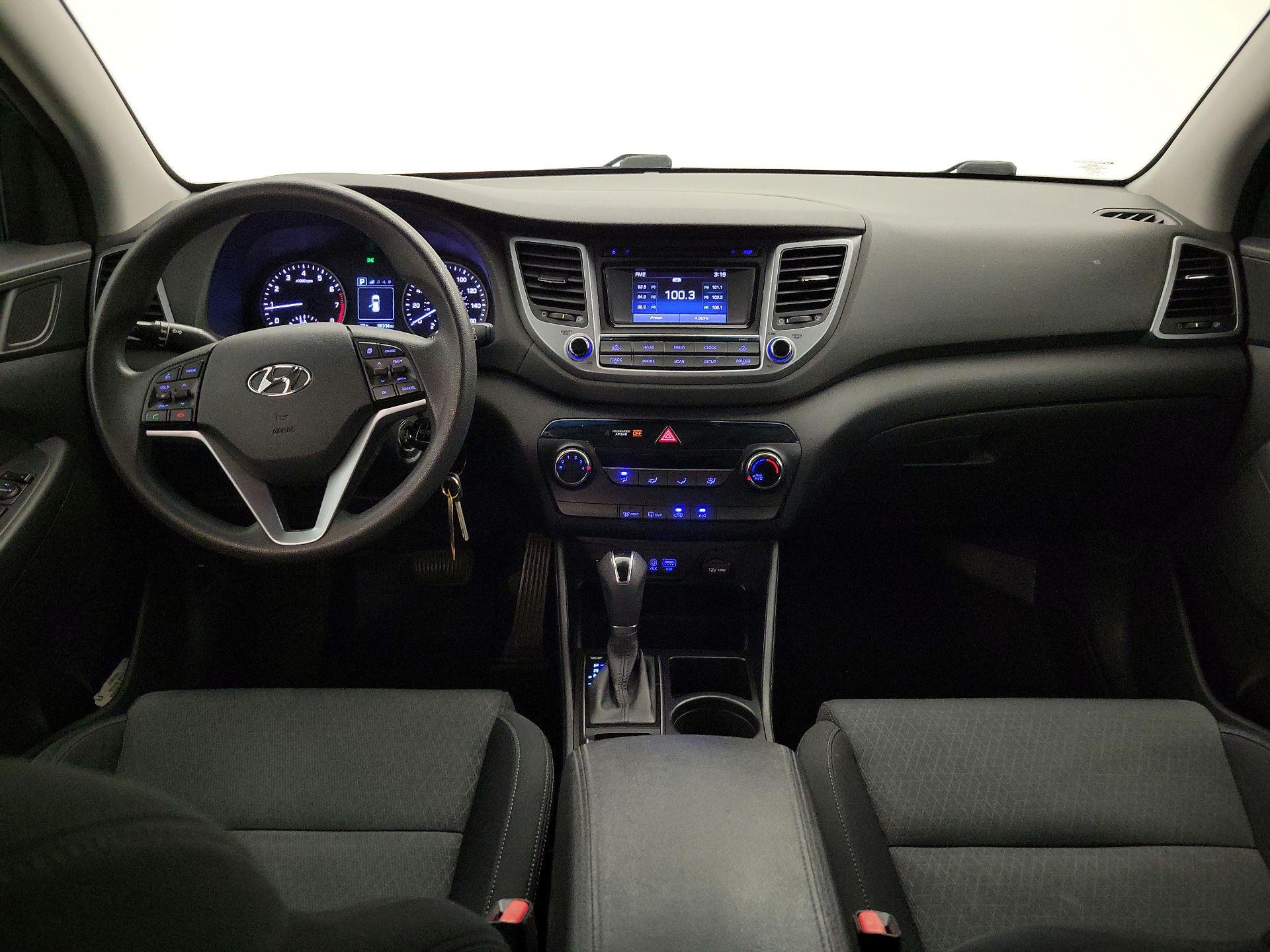 Thumbnail: 2016 Hyundai Tucson - 9