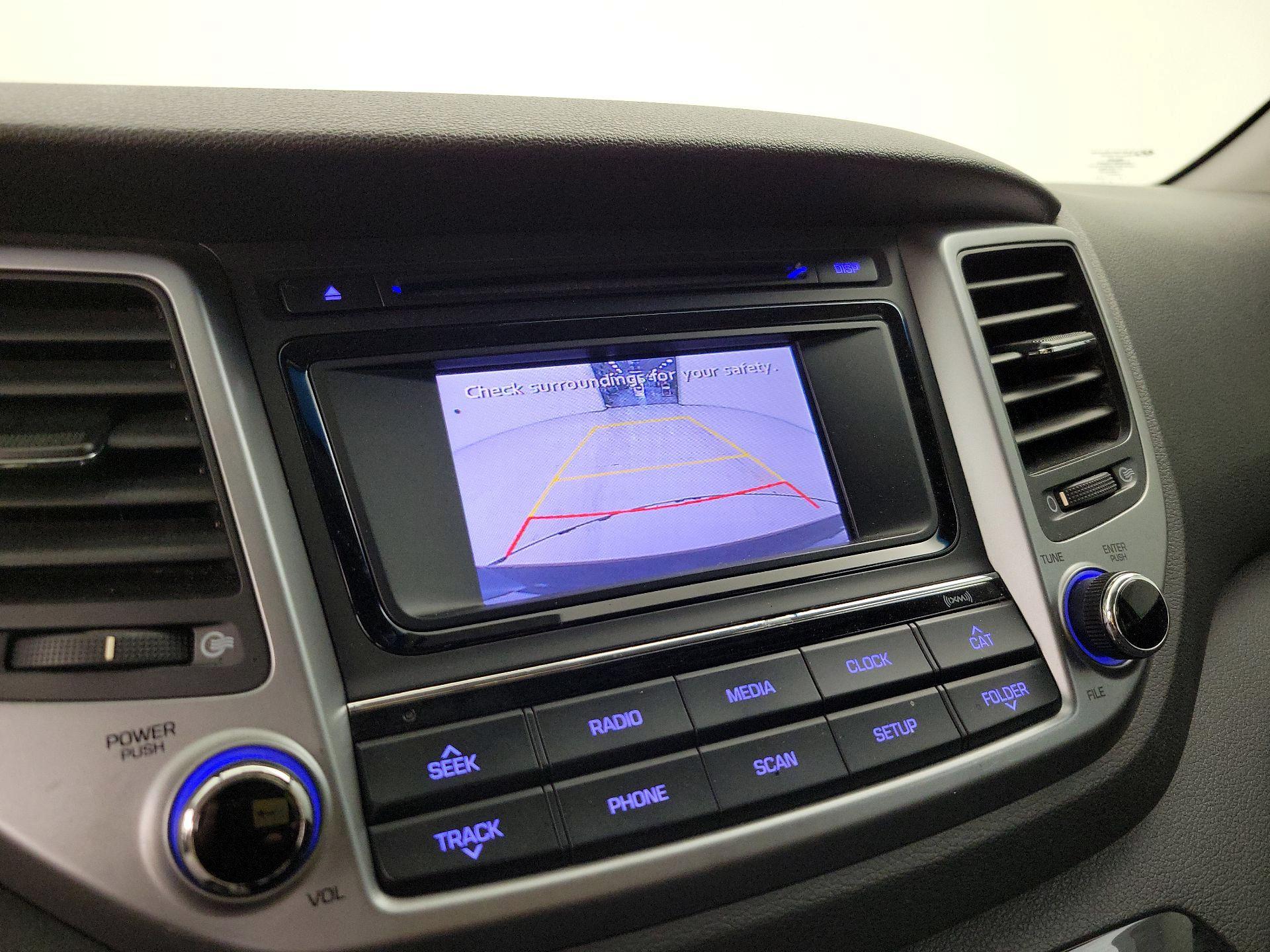 Thumbnail: 2016 Hyundai Tucson - 14