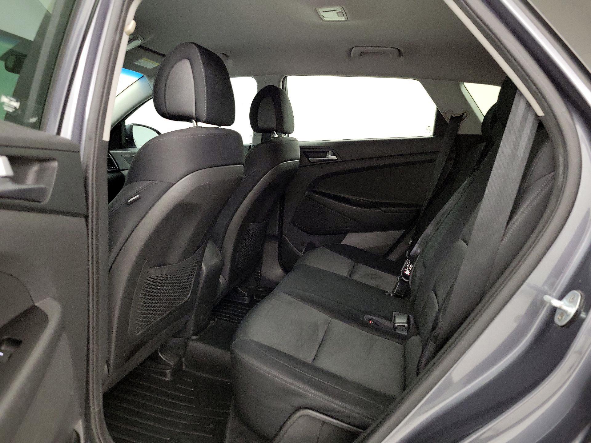 Thumbnail: 2016 Hyundai Tucson - 18