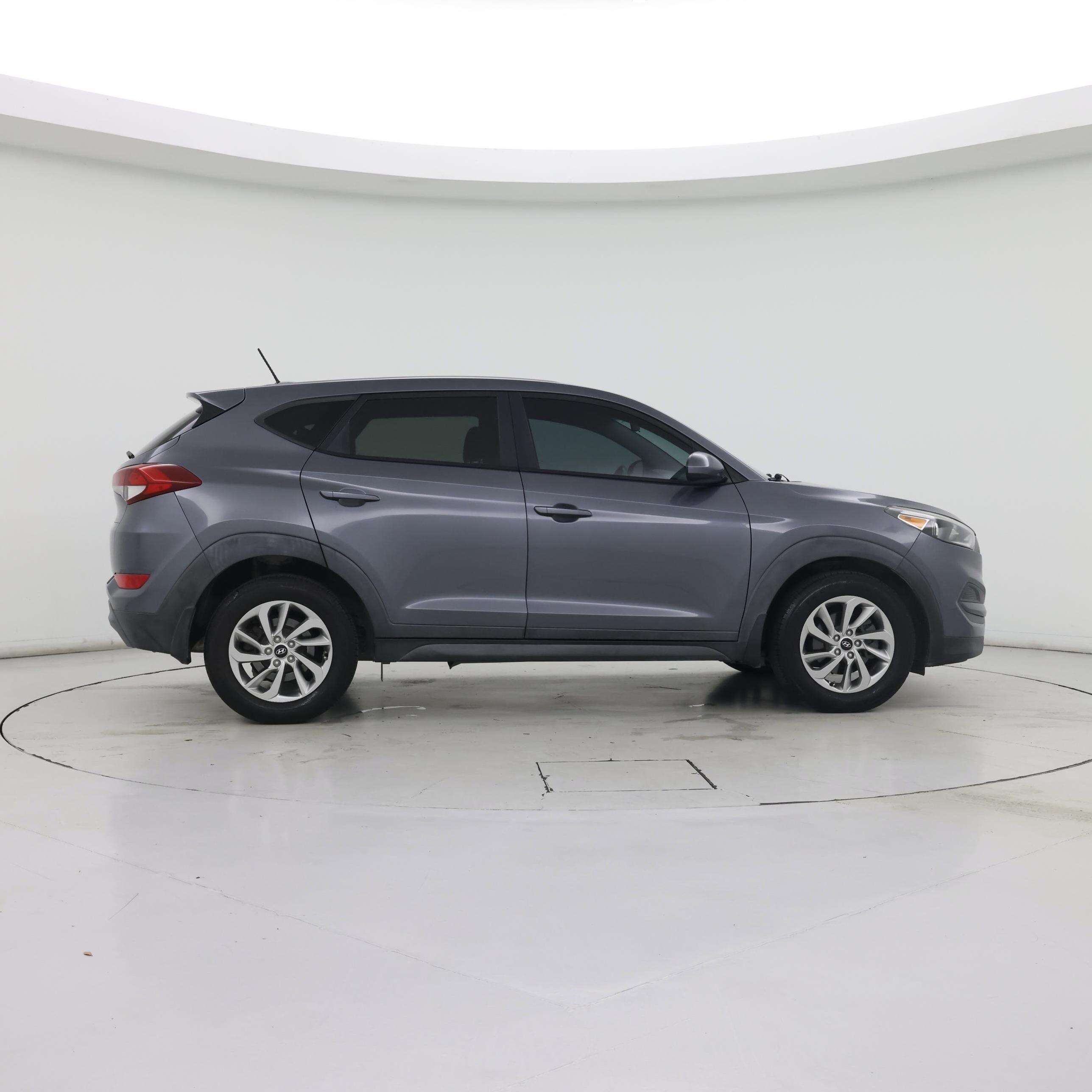 Thumbnail: 2016 Hyundai Tucson - 7