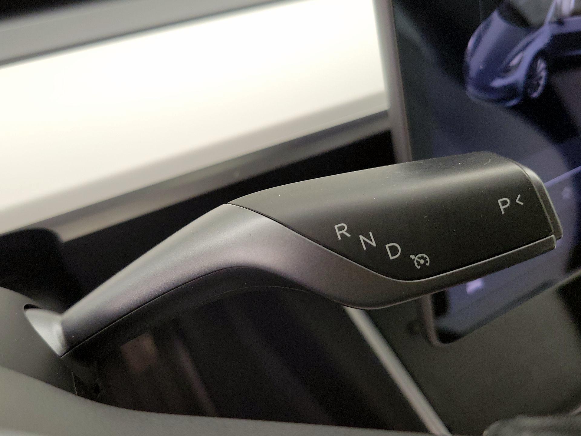 Thumbnail: 2019 Tesla Model 3 - 17