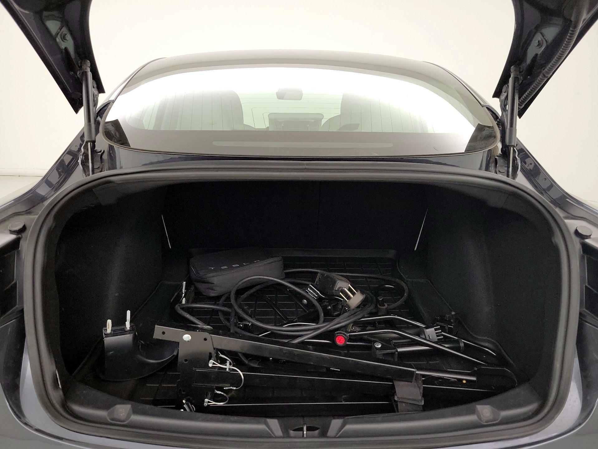 Thumbnail: 2019 Tesla Model 3 - 19
