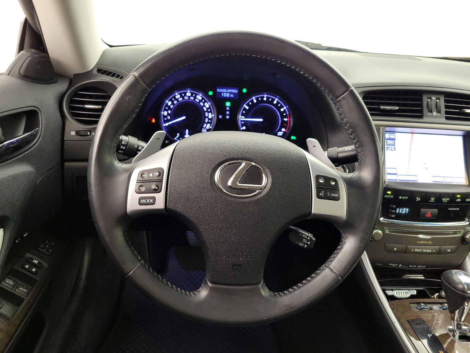 Thumbnail: 2015 Lexus IS - 10