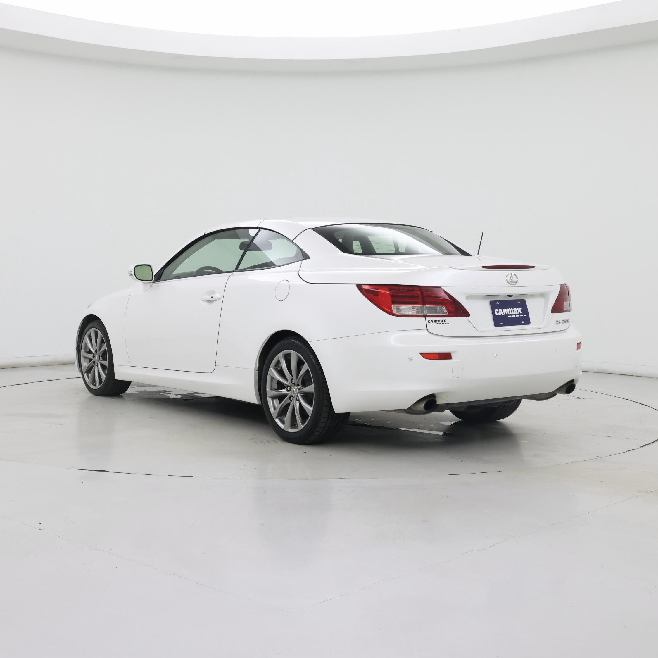Thumbnail: 2015 Lexus IS - 2