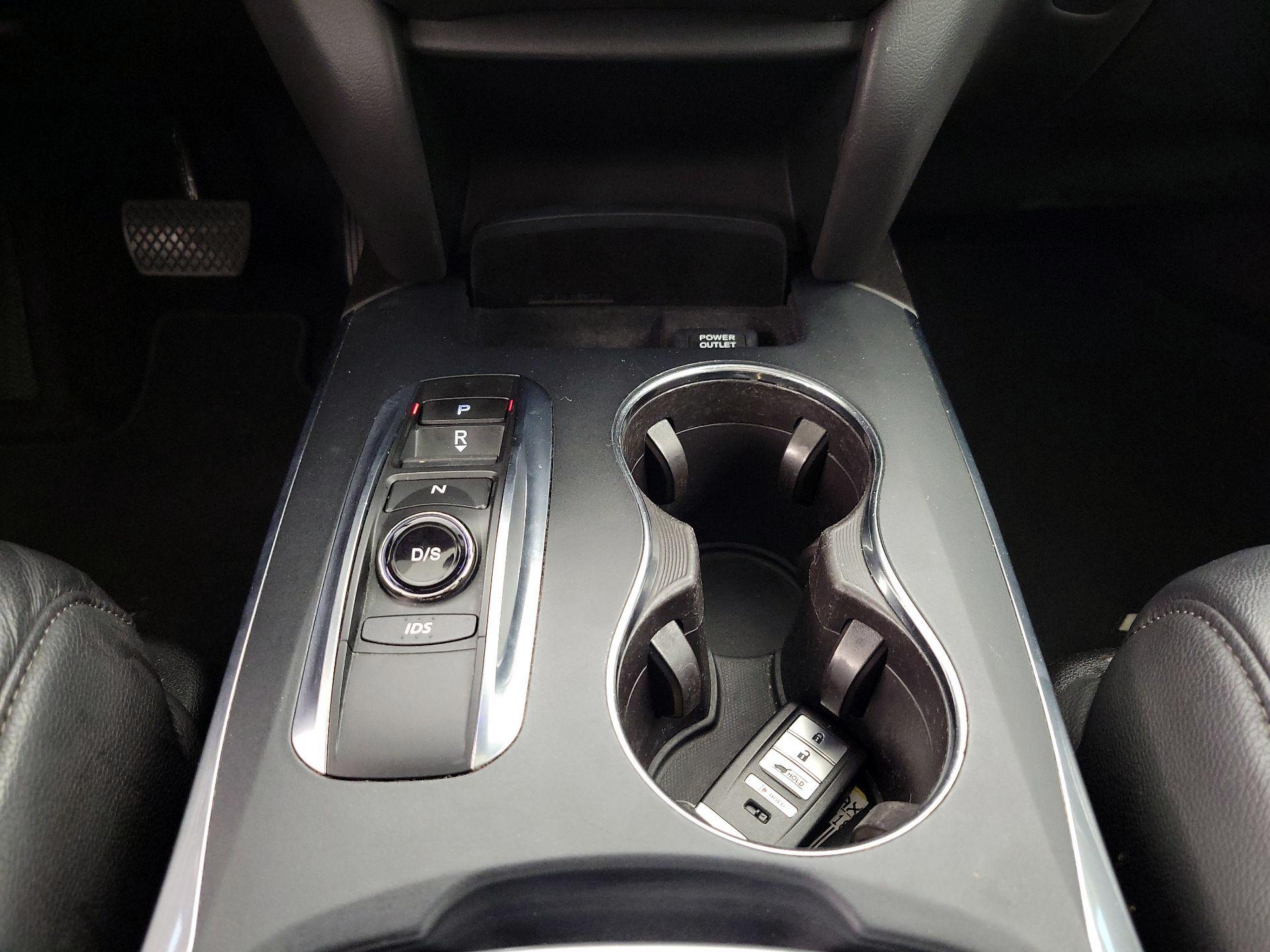 Thumbnail: 2016 Acura MDX - 17