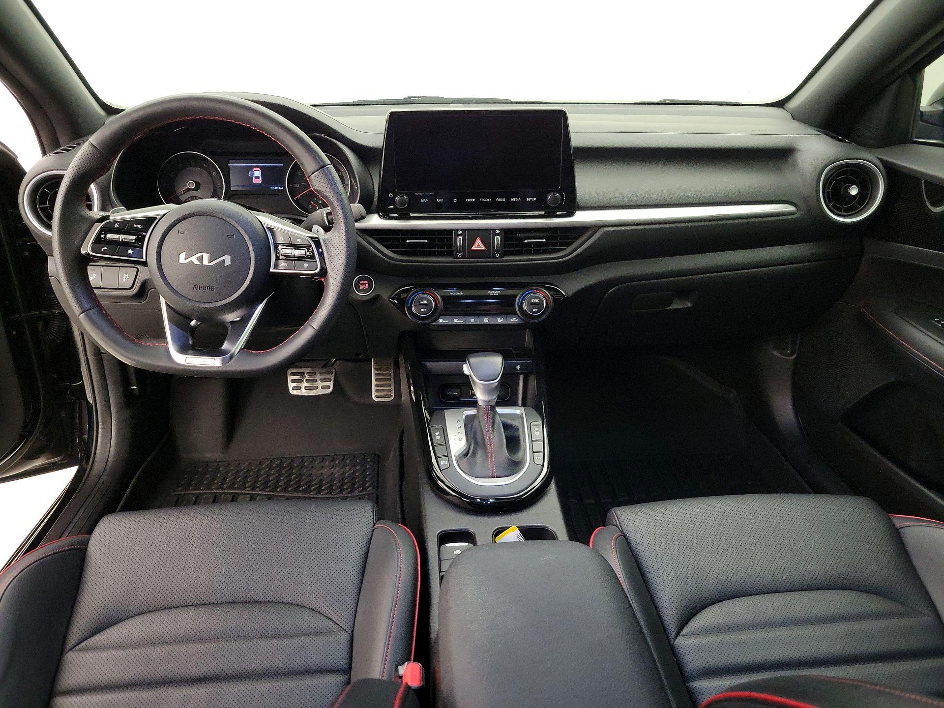 Thumbnail: 2024 Kia Forte - 9