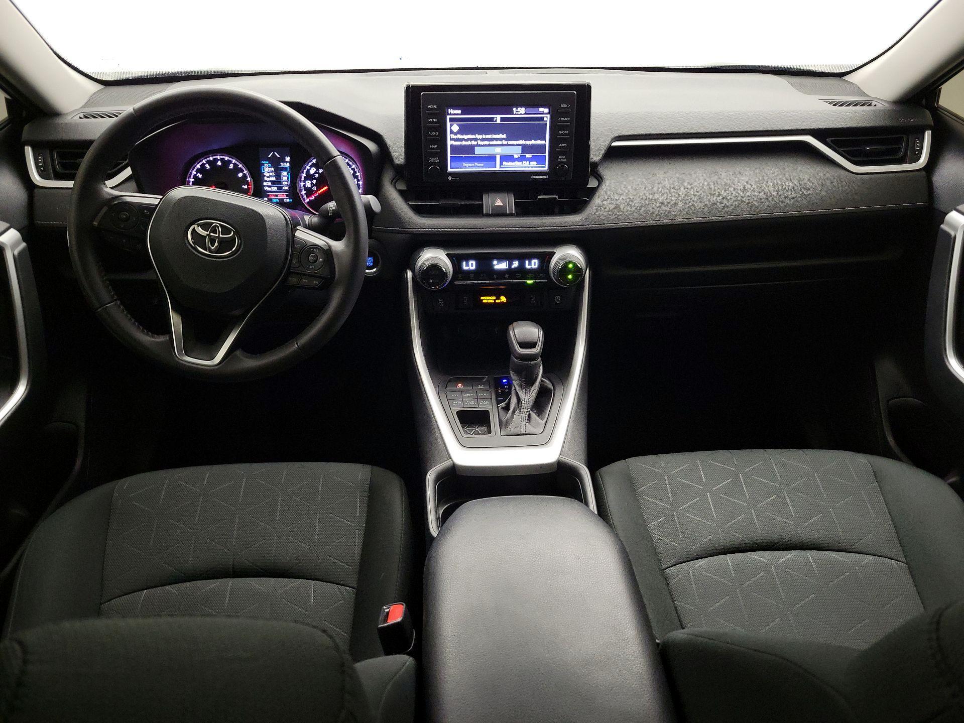 Thumbnail: 2020 Toyota RAV4 - 9