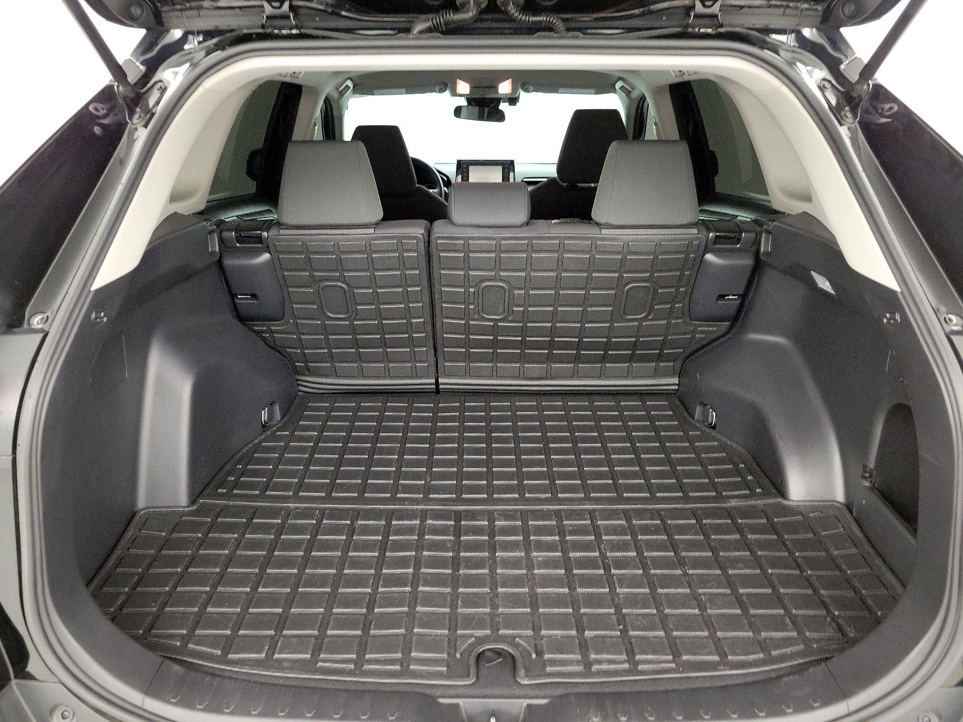 Thumbnail: 2020 Toyota RAV4 - 20