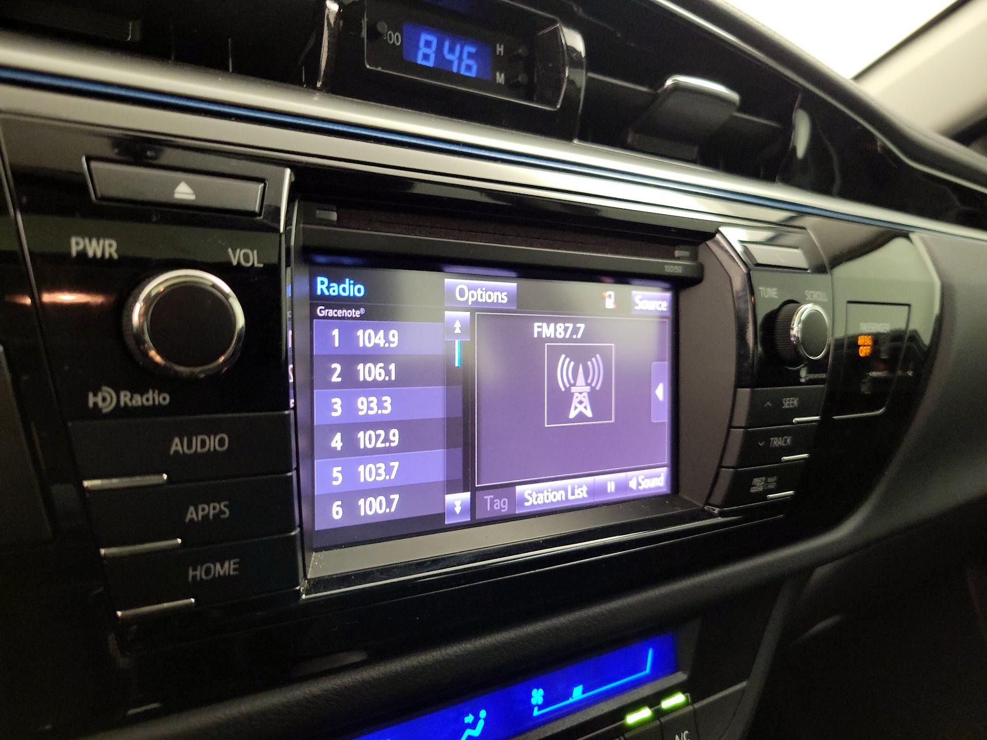 Thumbnail: 2015 Toyota Corolla - 16