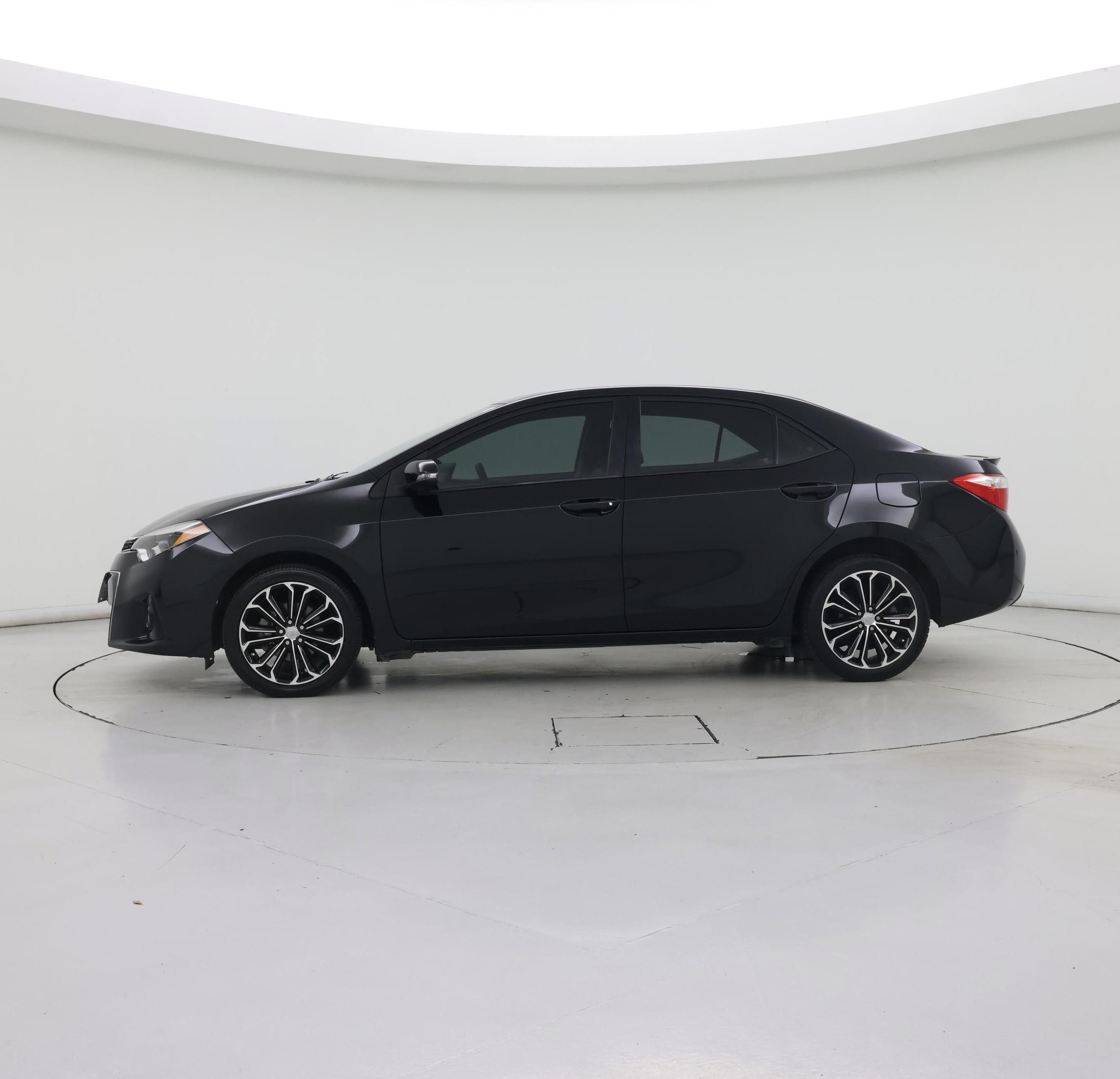 Thumbnail: 2015 Toyota Corolla - 3