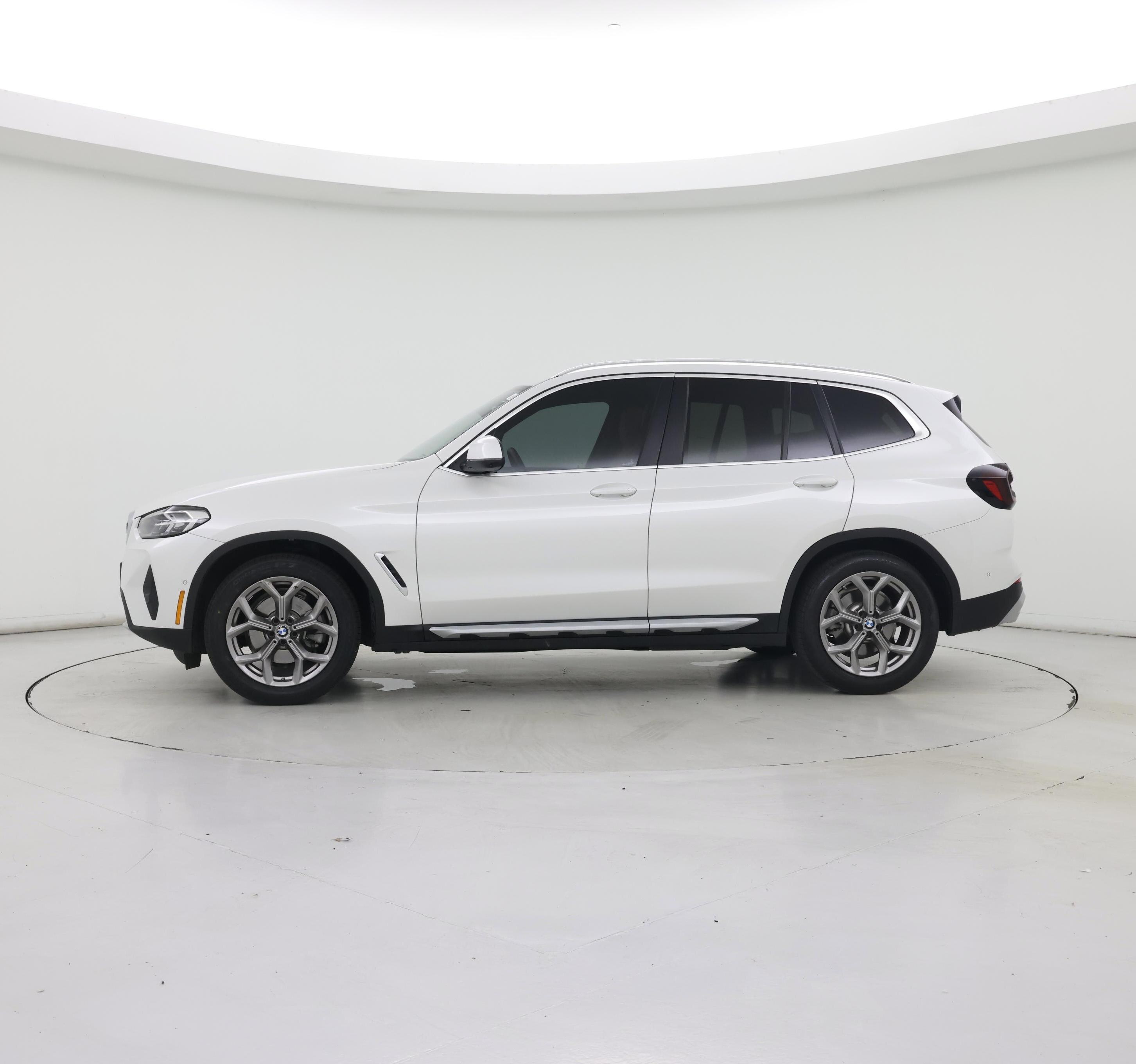 Thumbnail: 2023 BMW X3 - 3