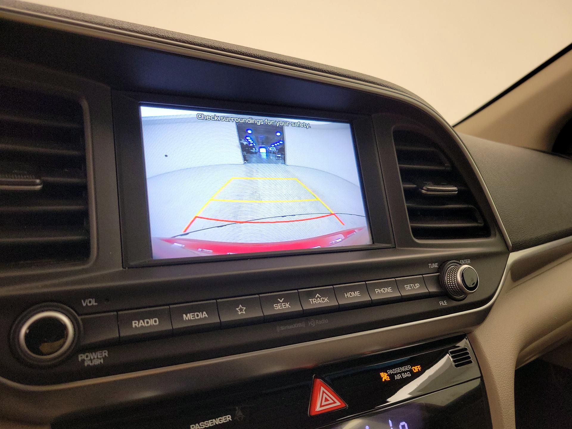 Thumbnail: 2020 Hyundai Elantra - 14