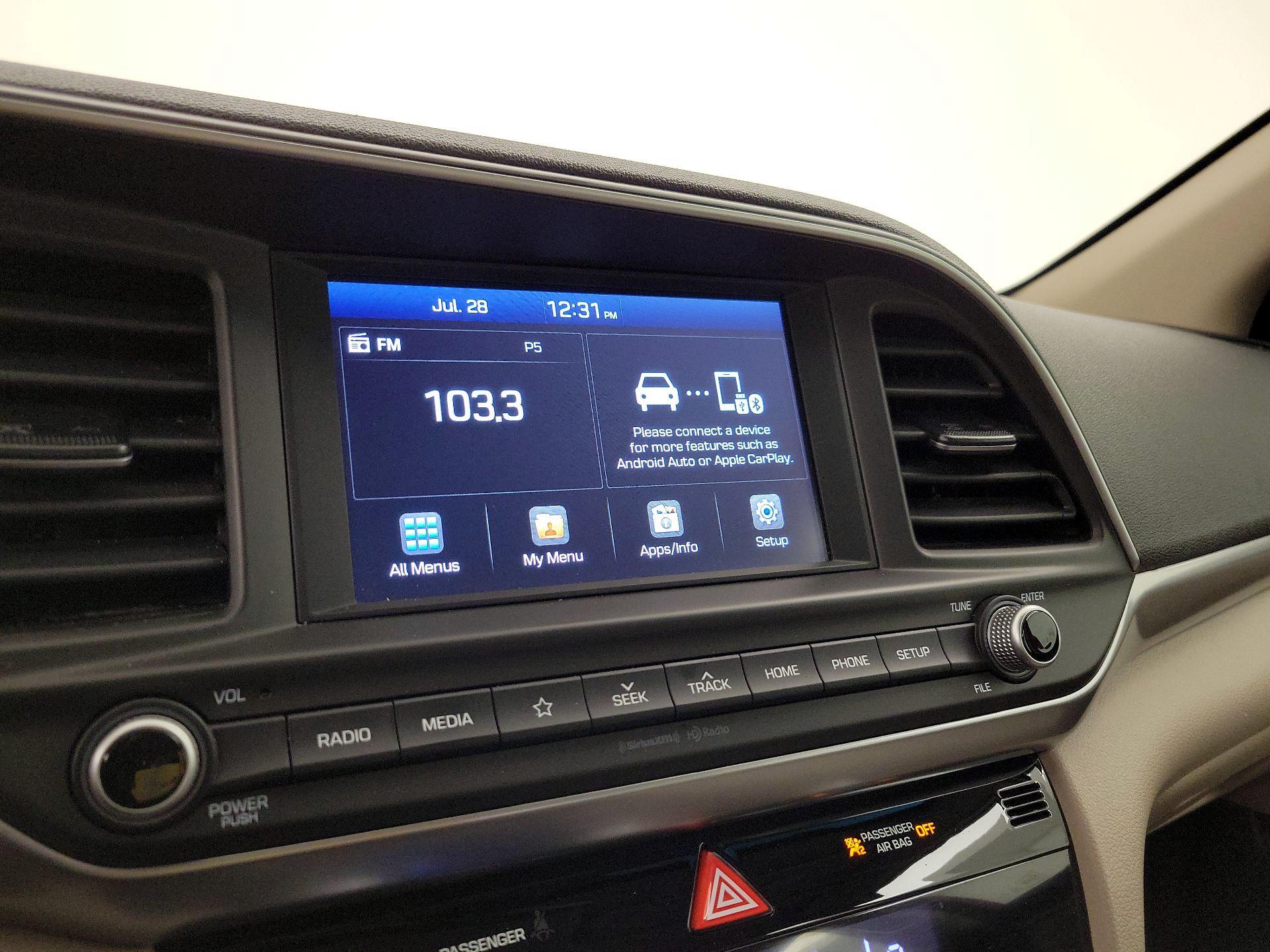 Thumbnail: 2020 Hyundai Elantra - 15