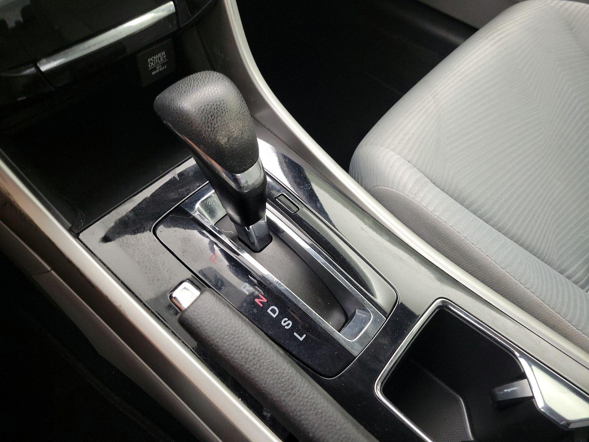 Thumbnail: 2017 Honda Accord - 17