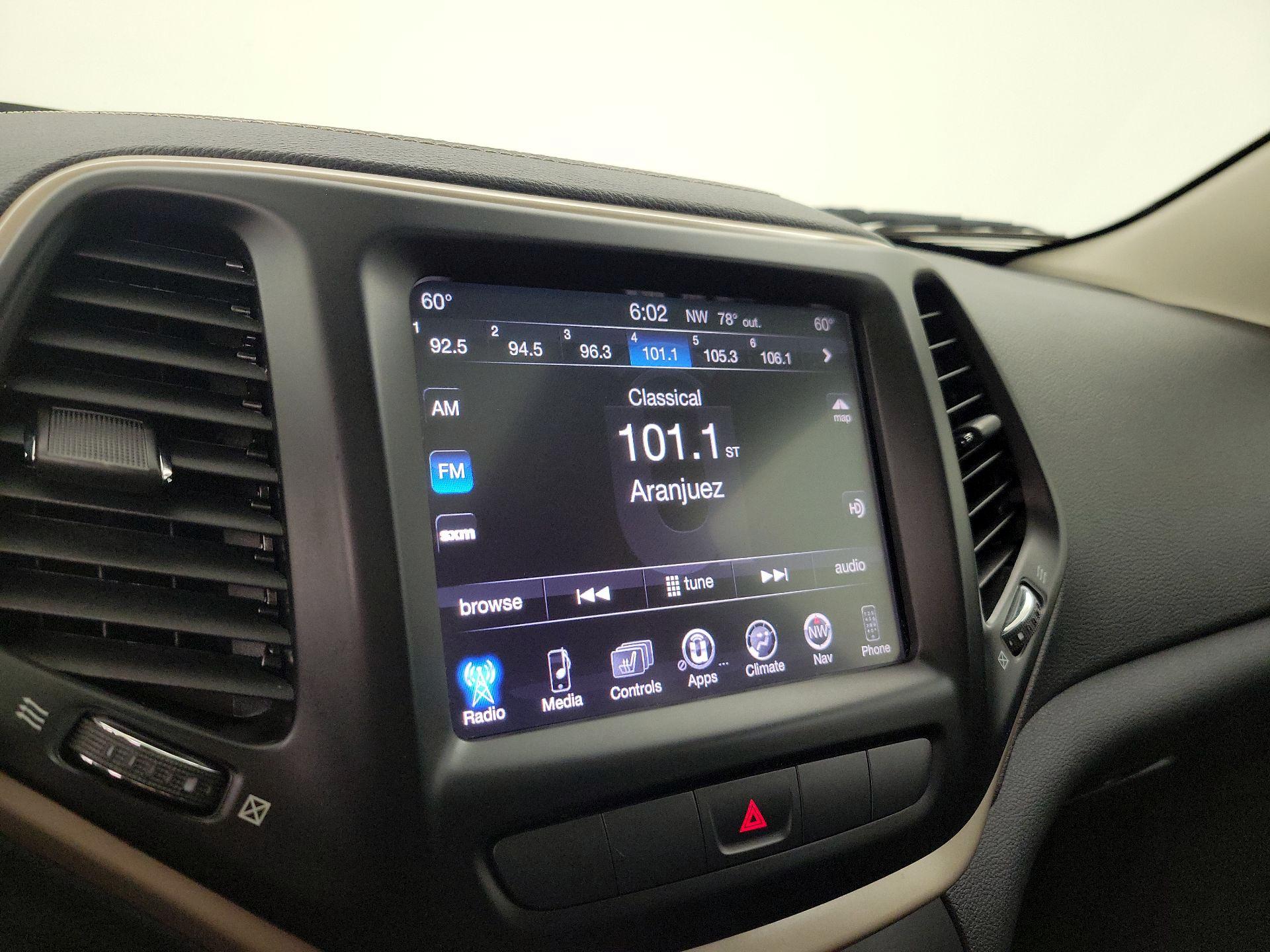 Thumbnail: 2014 Jeep Cherokee - 16