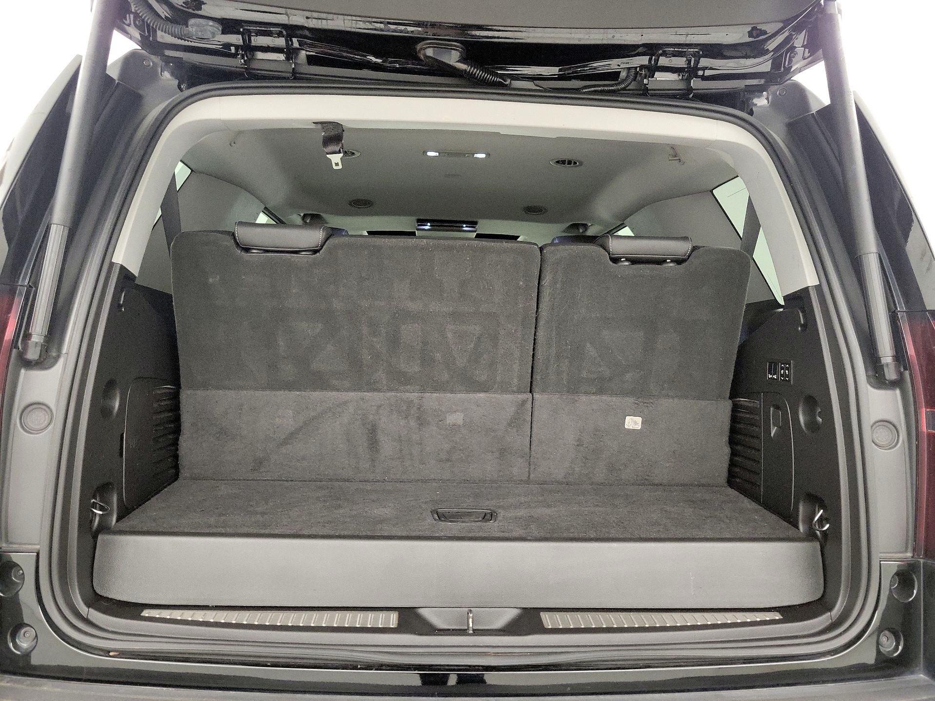 Thumbnail: 2018 Chevrolet Tahoe - 20