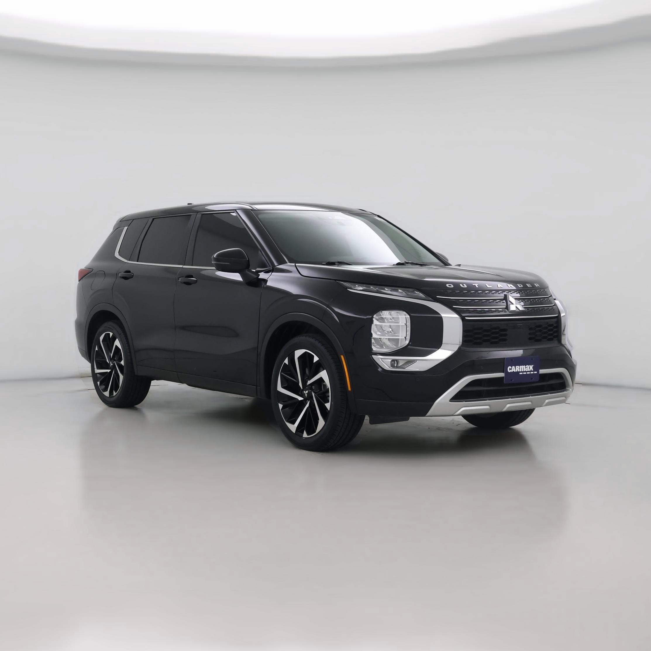 Thumbnail: 2022 Mitsubishi Outlander - 1