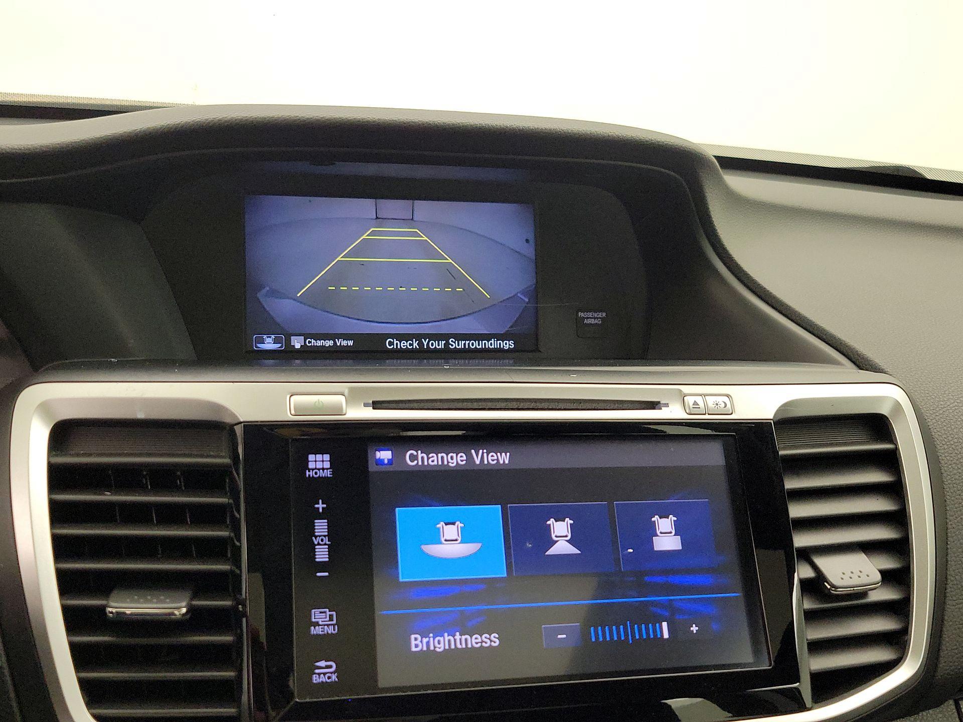 Thumbnail: 2016 Honda Accord - 14