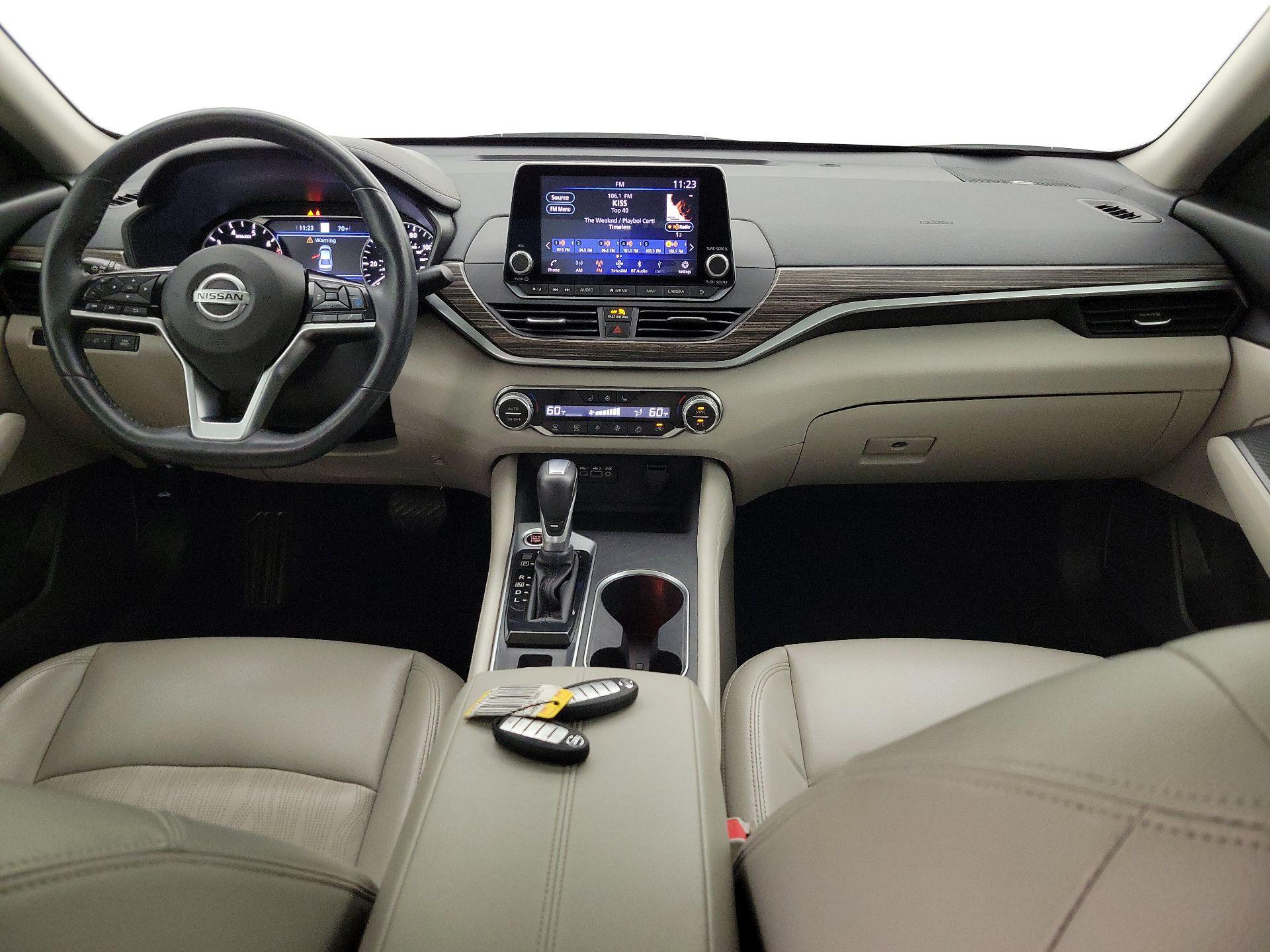 Thumbnail: 2019 Nissan Altima - 9