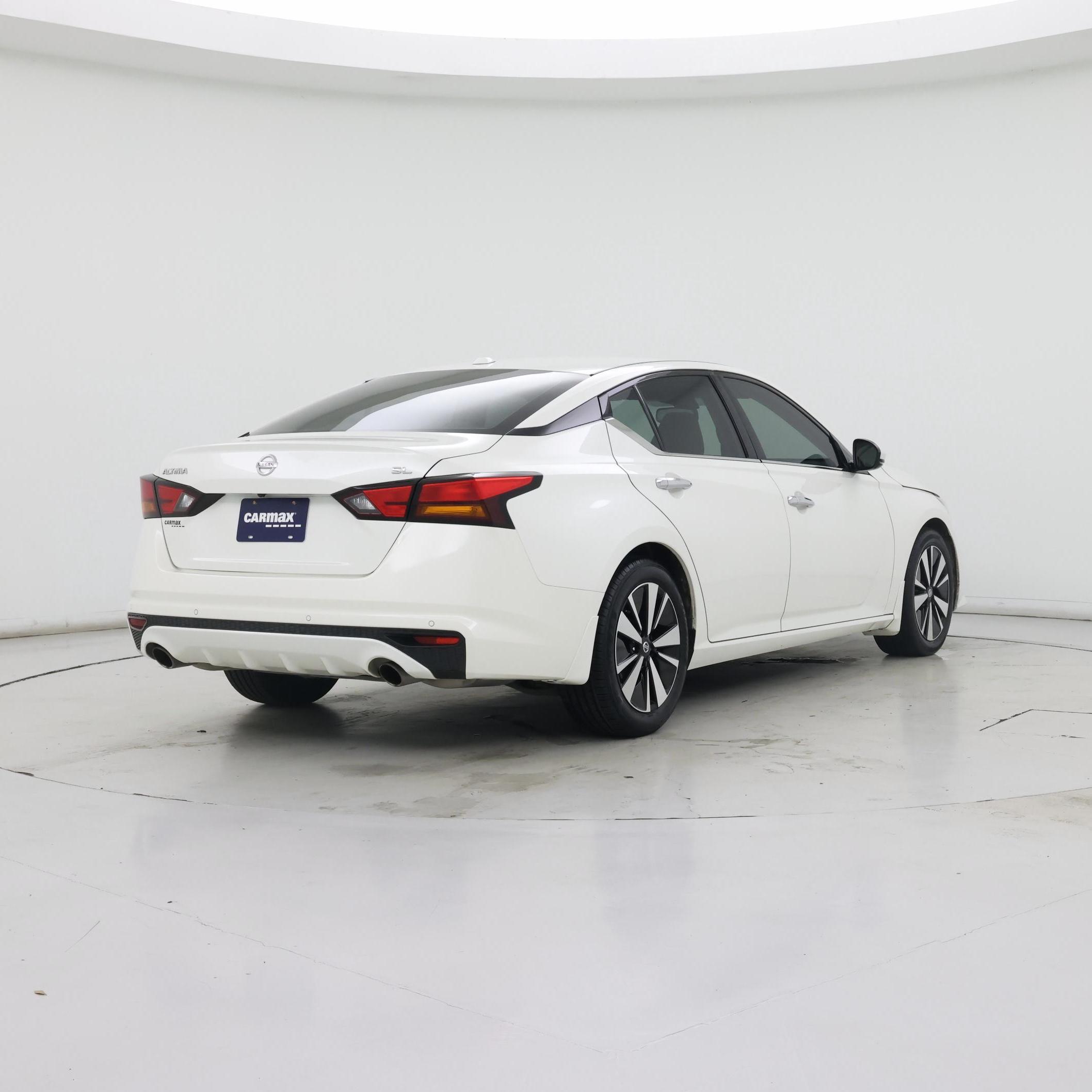 Thumbnail: 2019 Nissan Altima - 8