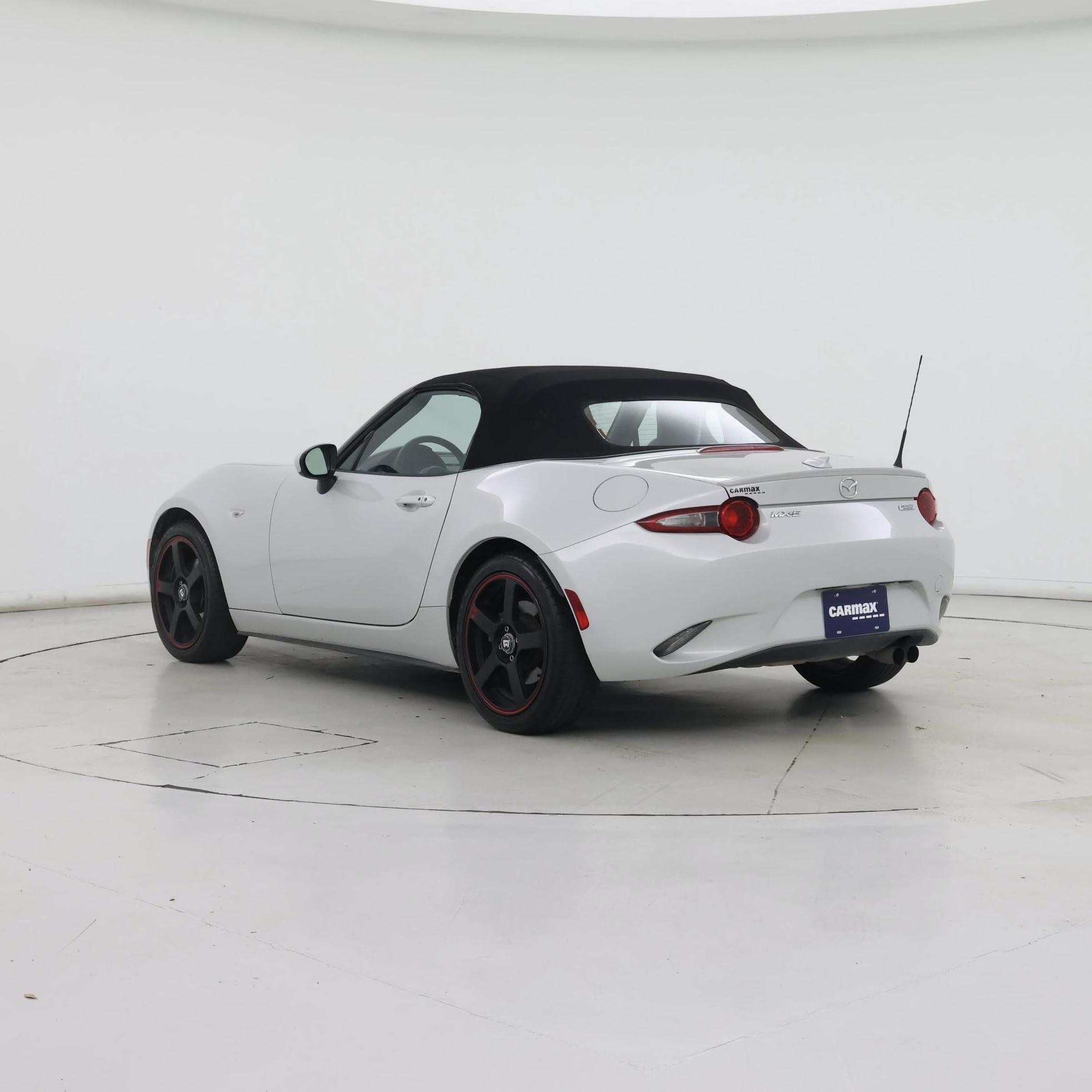 Thumbnail: 2016 Mazda MX-5 Miata - 2