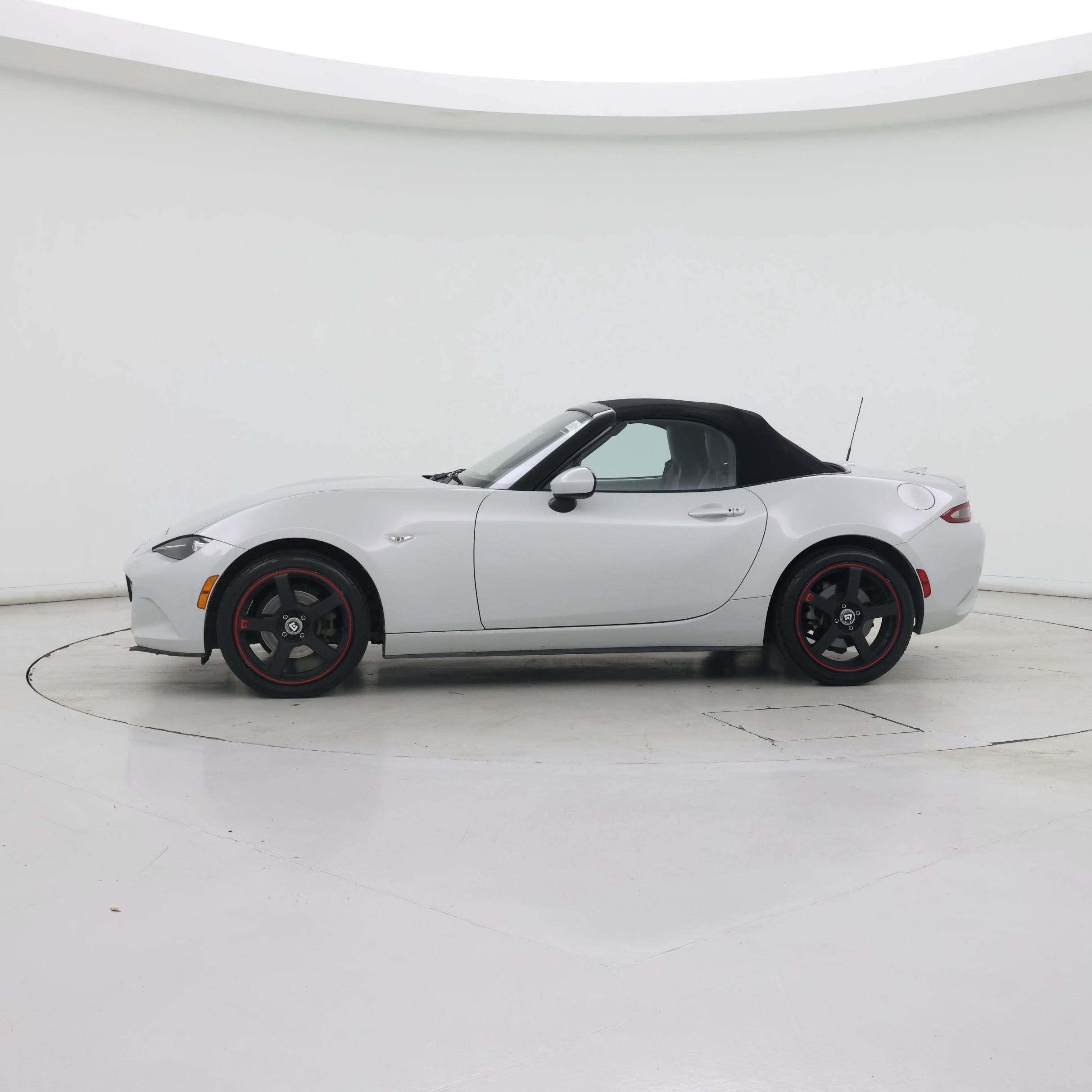 Thumbnail: 2016 Mazda MX-5 Miata - 3
