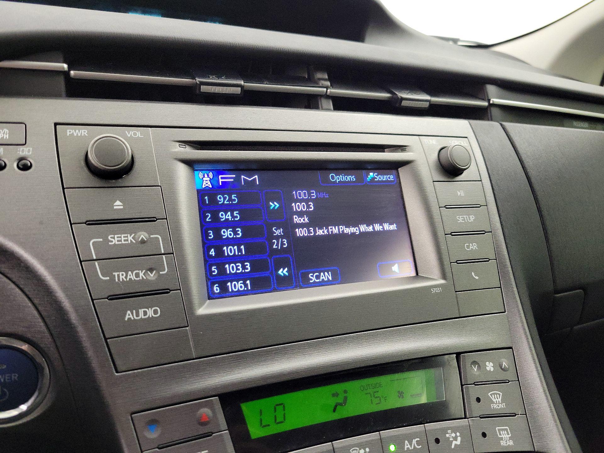 Thumbnail: 2015 Toyota Prius - 15