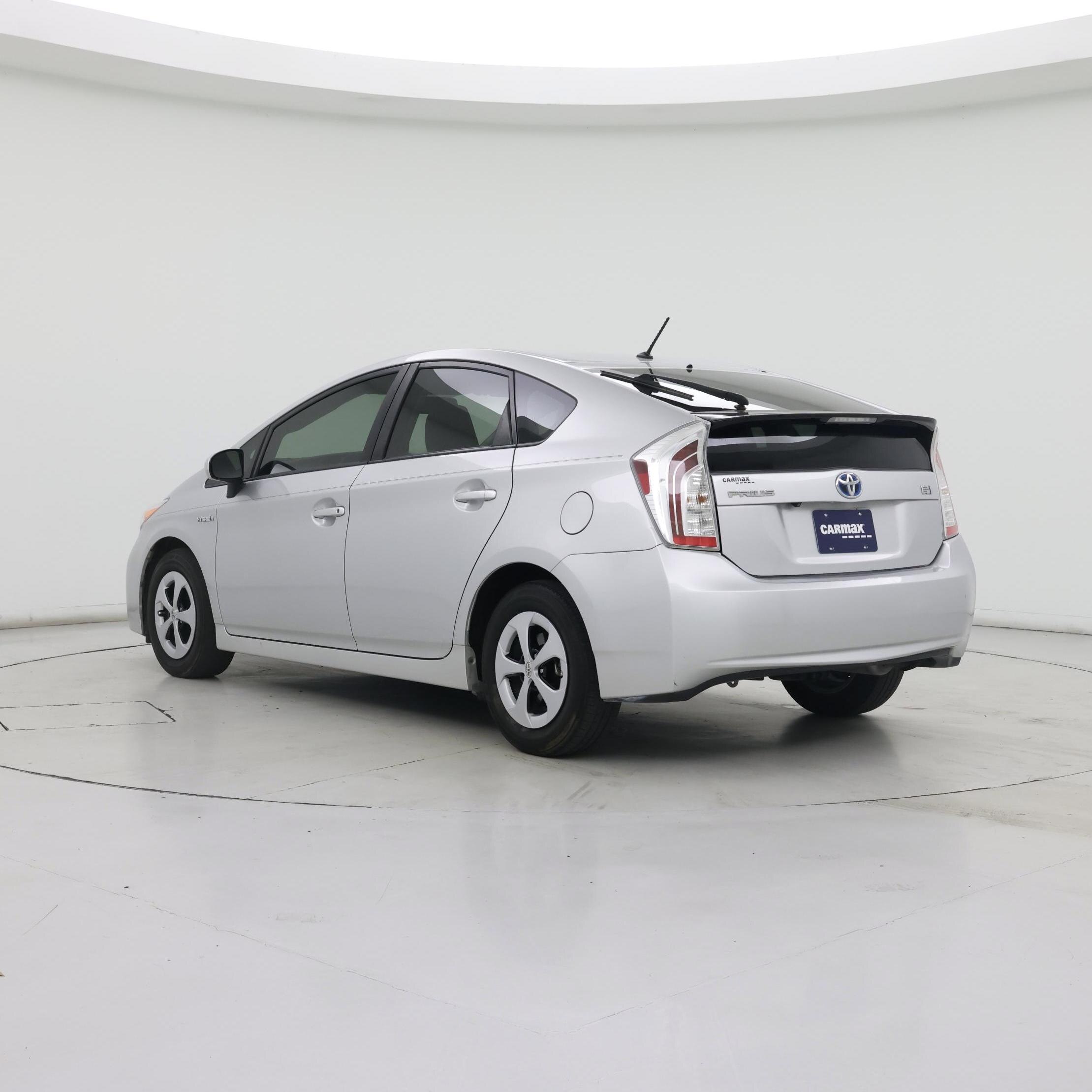 Thumbnail: 2015 Toyota Prius - 2