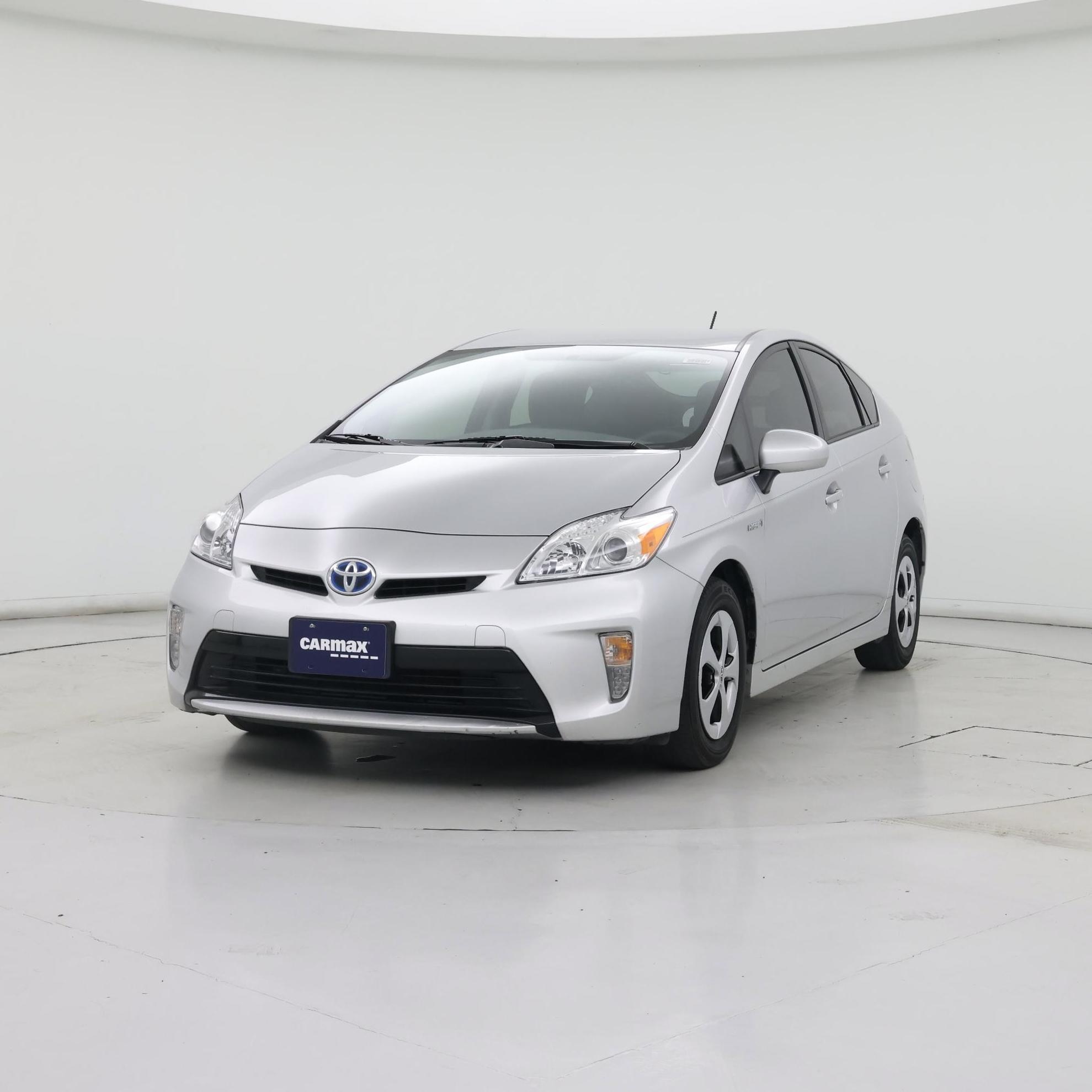 Thumbnail: 2015 Toyota Prius - 4