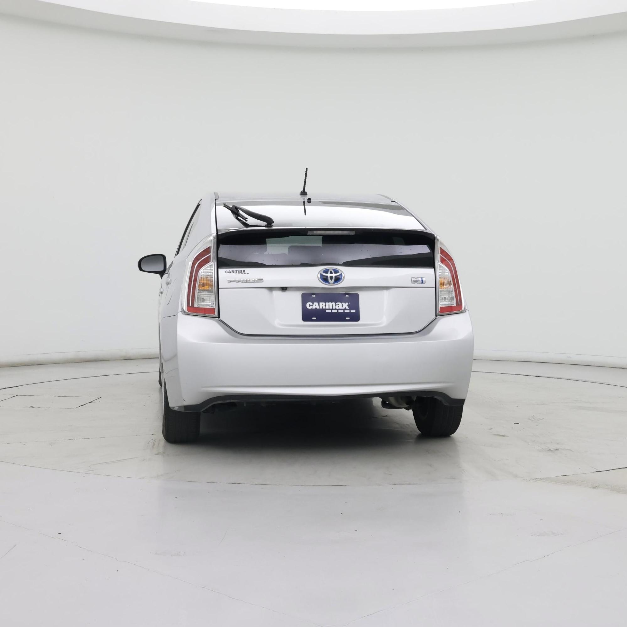 Thumbnail: 2015 Toyota Prius - 6