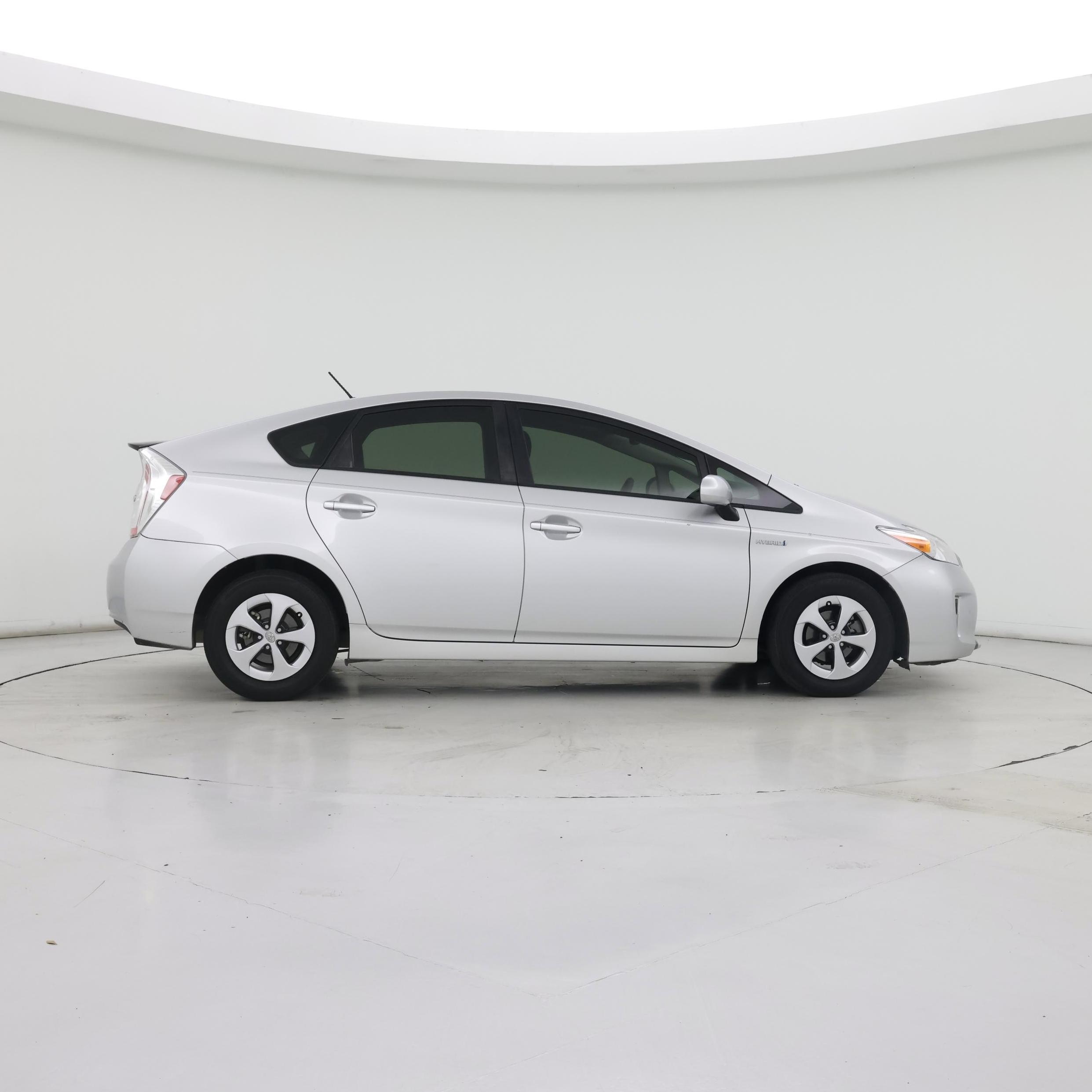 Thumbnail: 2015 Toyota Prius - 7