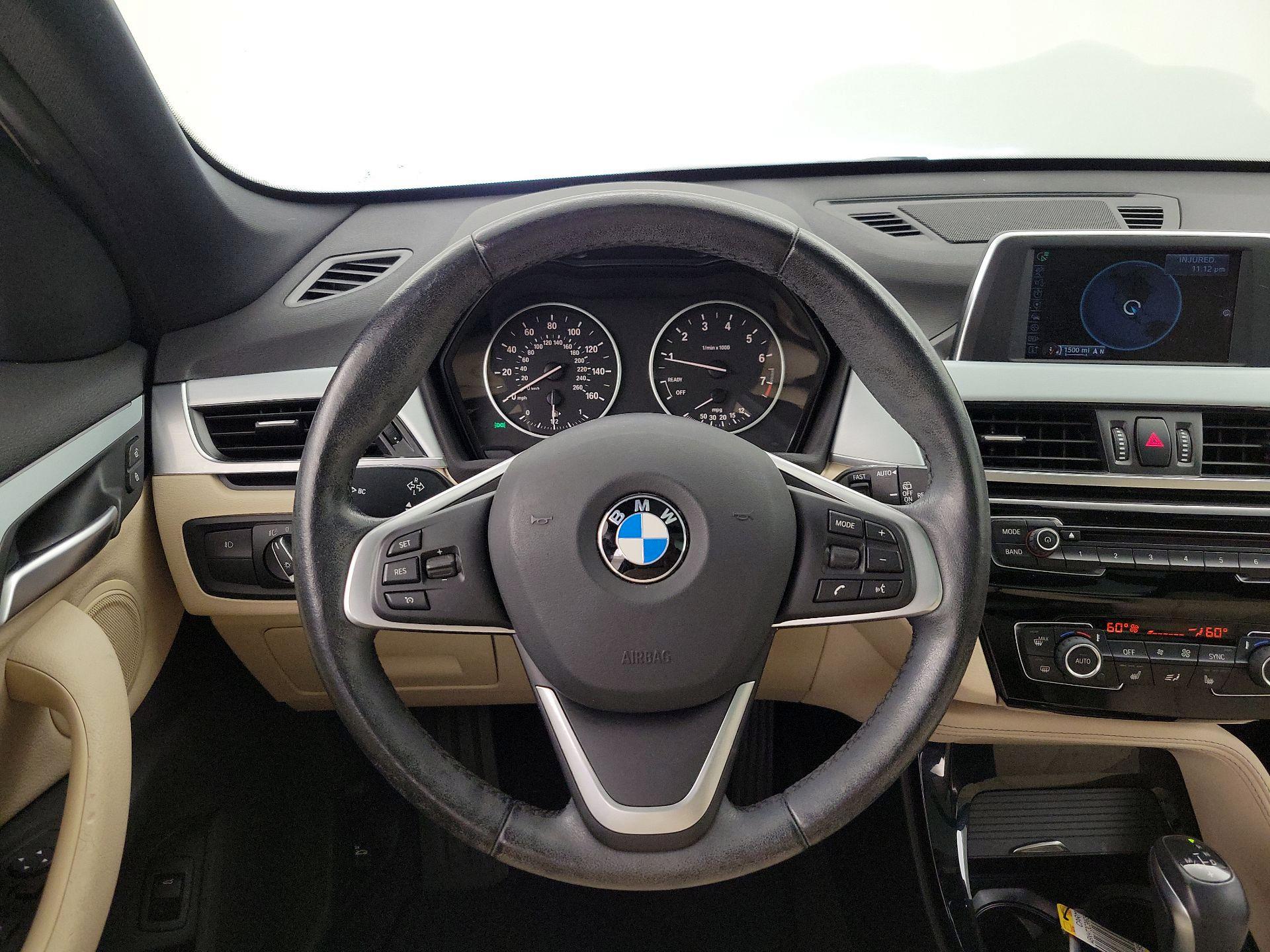Thumbnail: 2016 BMW X1 - 10