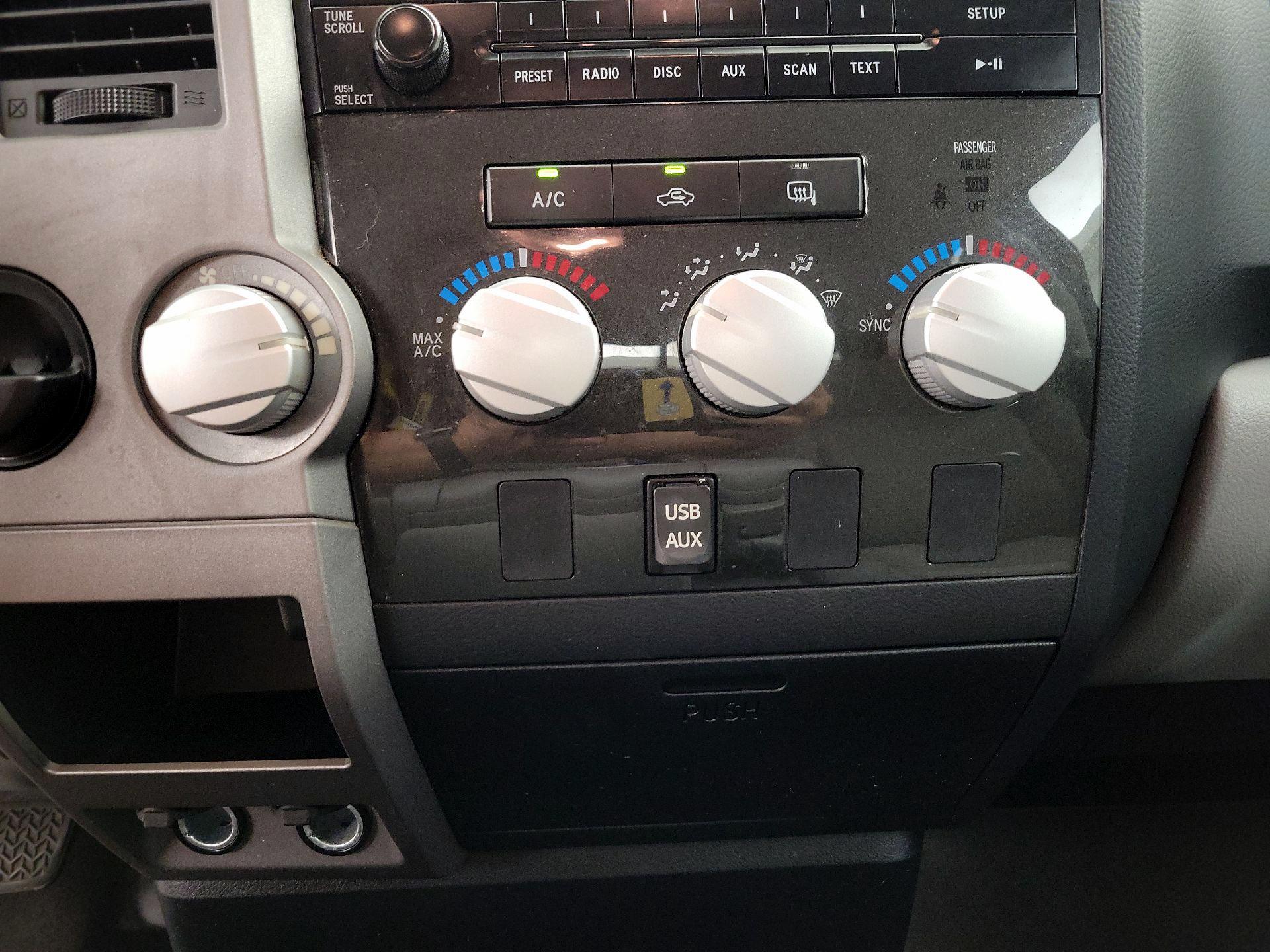 Thumbnail: 2013 Toyota Tundra - 15