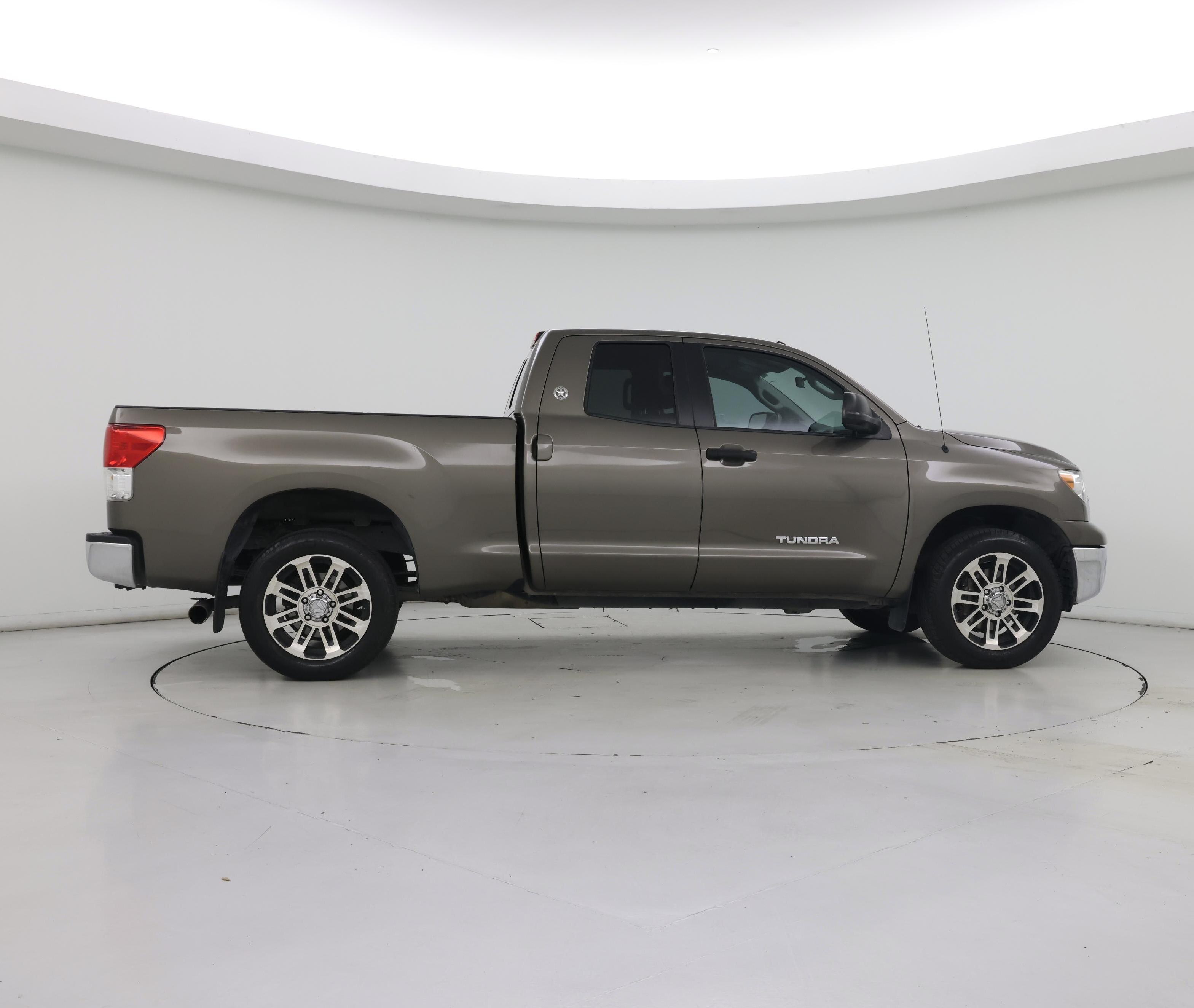 Thumbnail: 2013 Toyota Tundra - 7