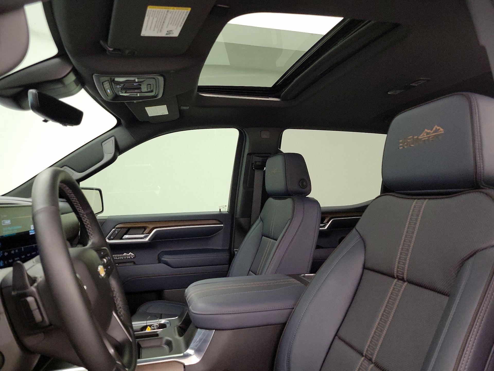 Thumbnail: 2024 Chevrolet Silverado 1500 - 18