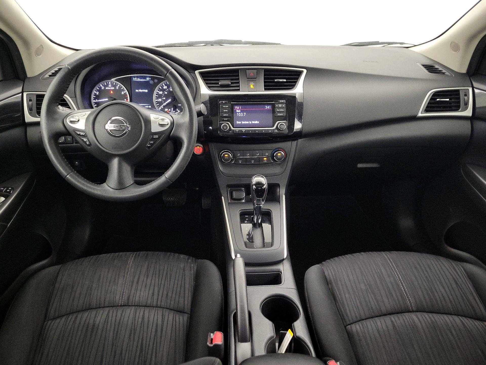 Thumbnail: 2017 Nissan Sentra - 9