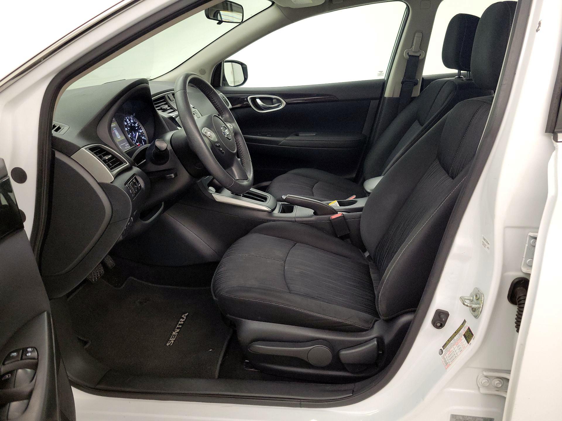 Thumbnail: 2017 Nissan Sentra - 11